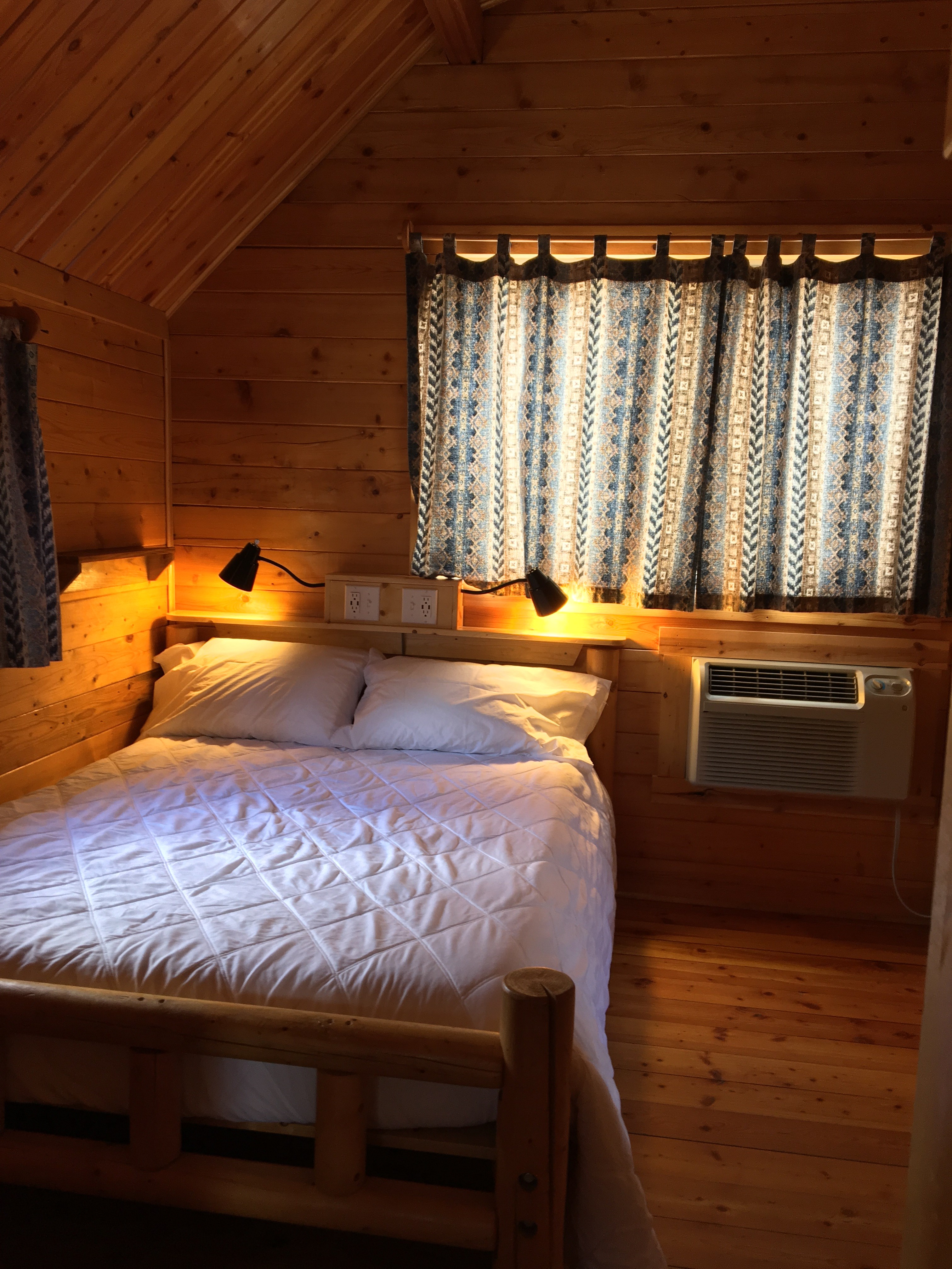 deluxe cabin bedroom