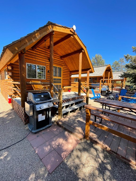 Deluxe Cabin (with deck)