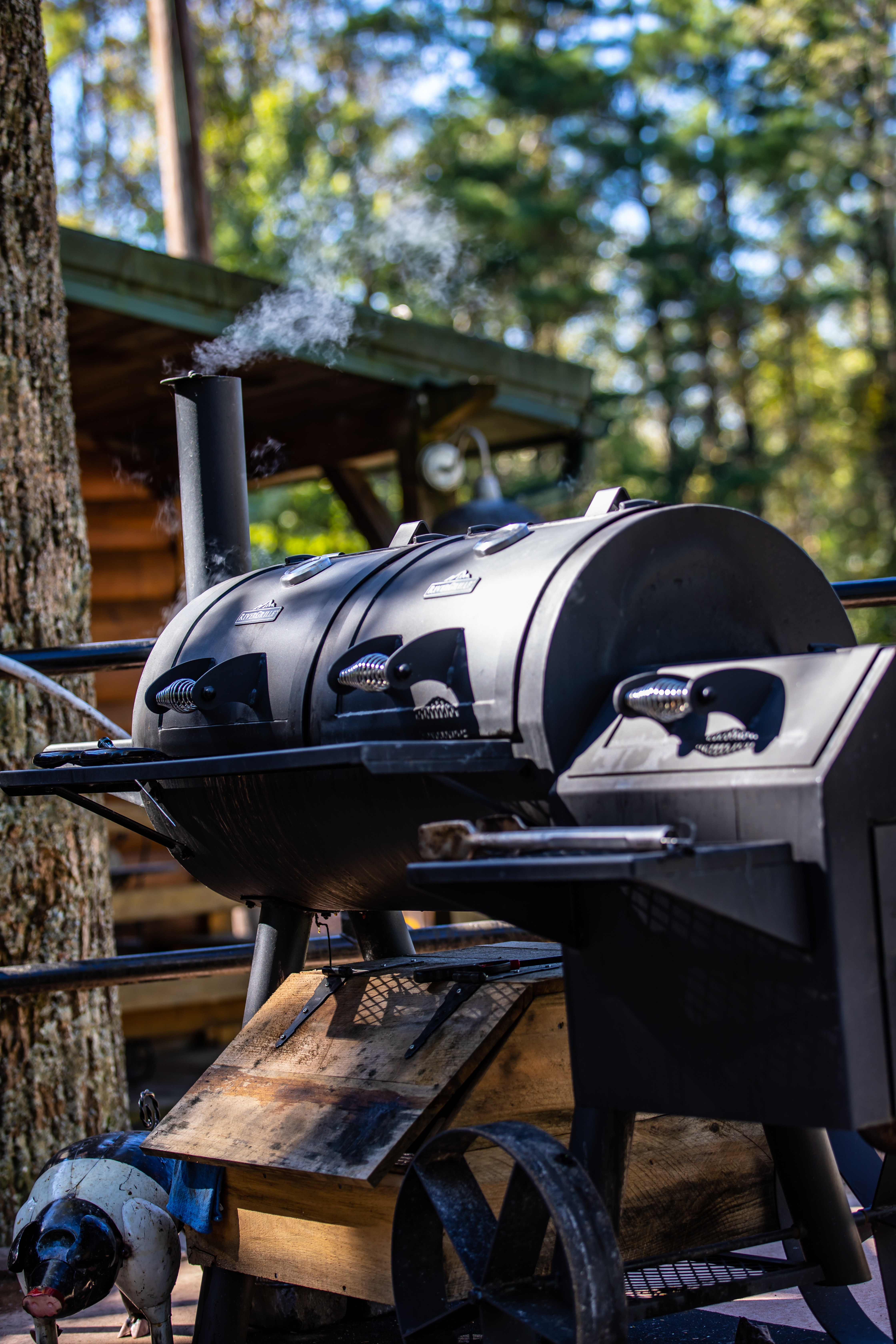 BBQ meal at Daves Smokehouse delivered right to your site Photo