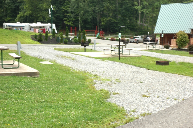 This site is a pull-through located in the Big Valley section of our campground.   These sites are the closest to the entrance of our campground and offer easy access to the bathhouse.