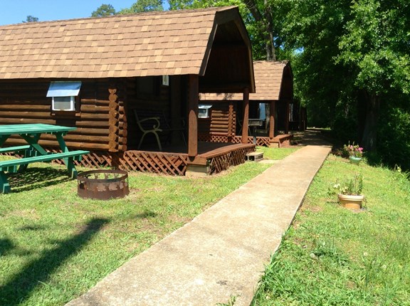 Cabins 4 & 5