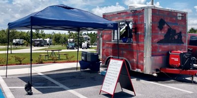 Len and 10 Food Truck
