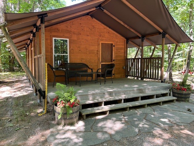 GLAMPING TENT with bathroom and shower!