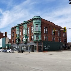 GALESBURG ANTIQUES MALL