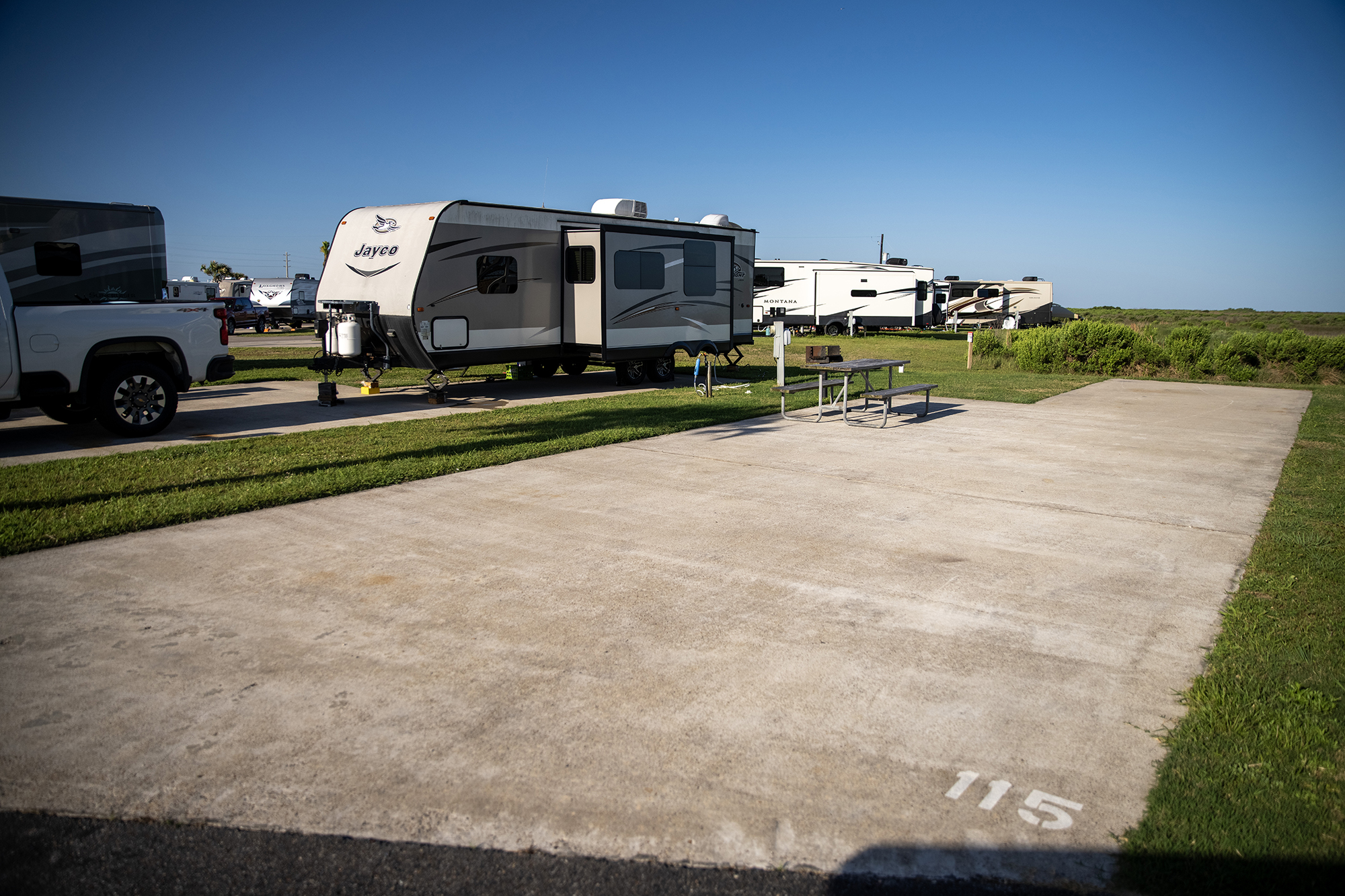RV 115 - Back In 50/30 AMPS FHU Preferred