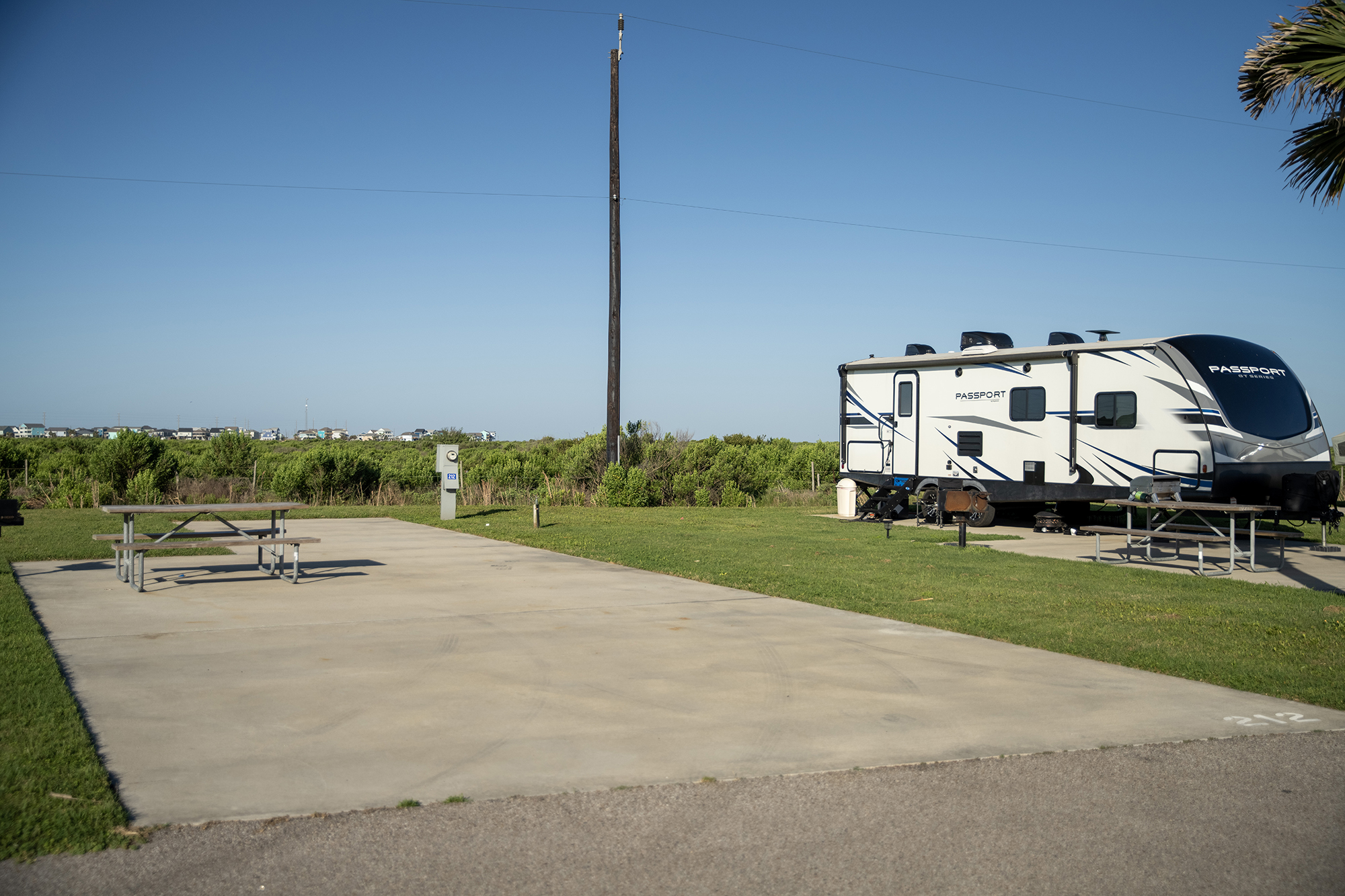 RV 212 - Back In 50/30 AMPS FHU Preferred