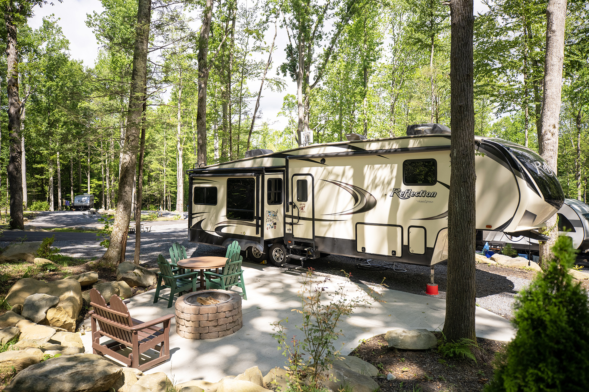 RV 109, Pull-Thru 50/30 AMPS FHU KOA Patio®