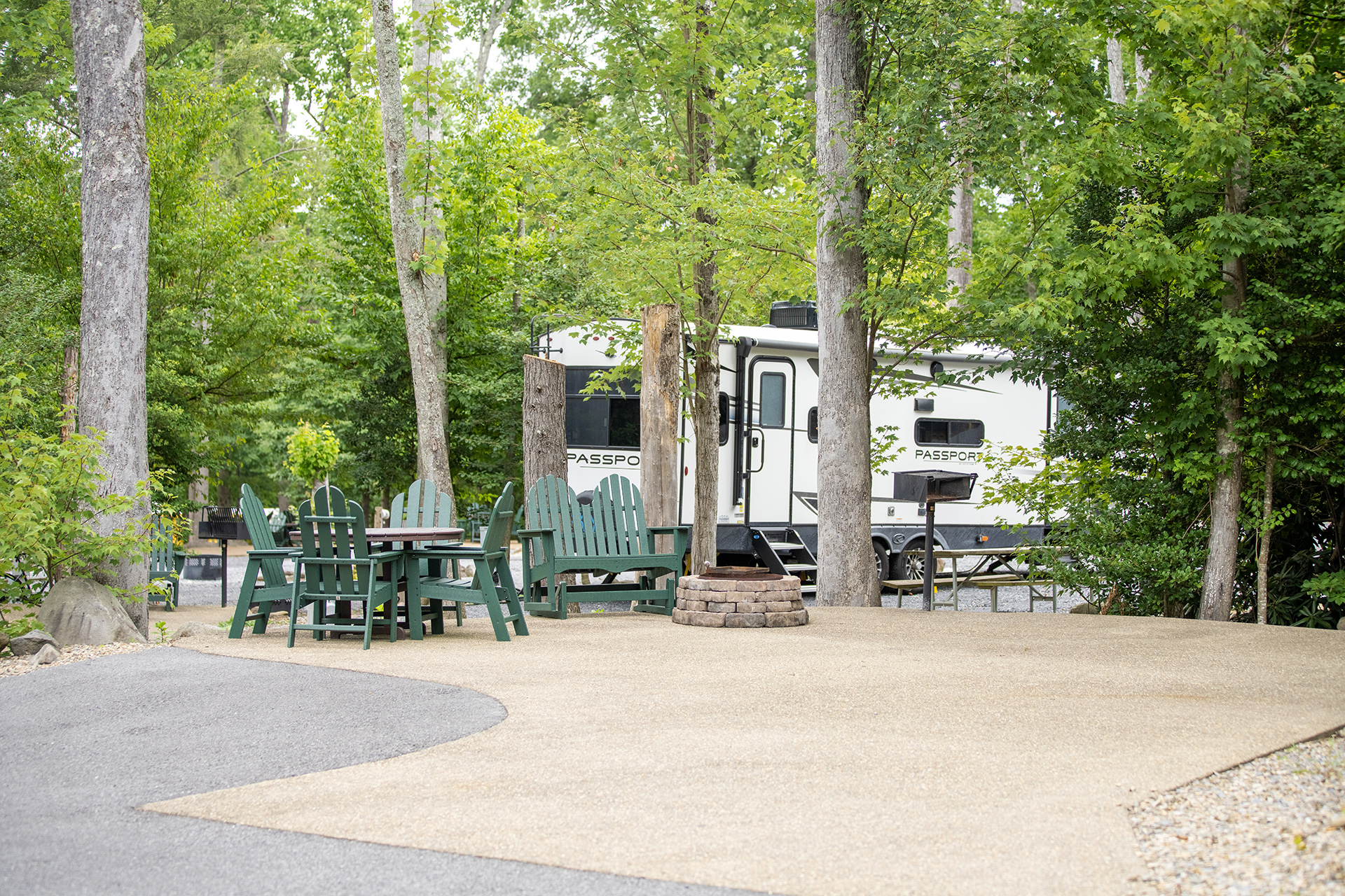 RV 41, Back-In 50/30 AMPS FHU KOA Patio®