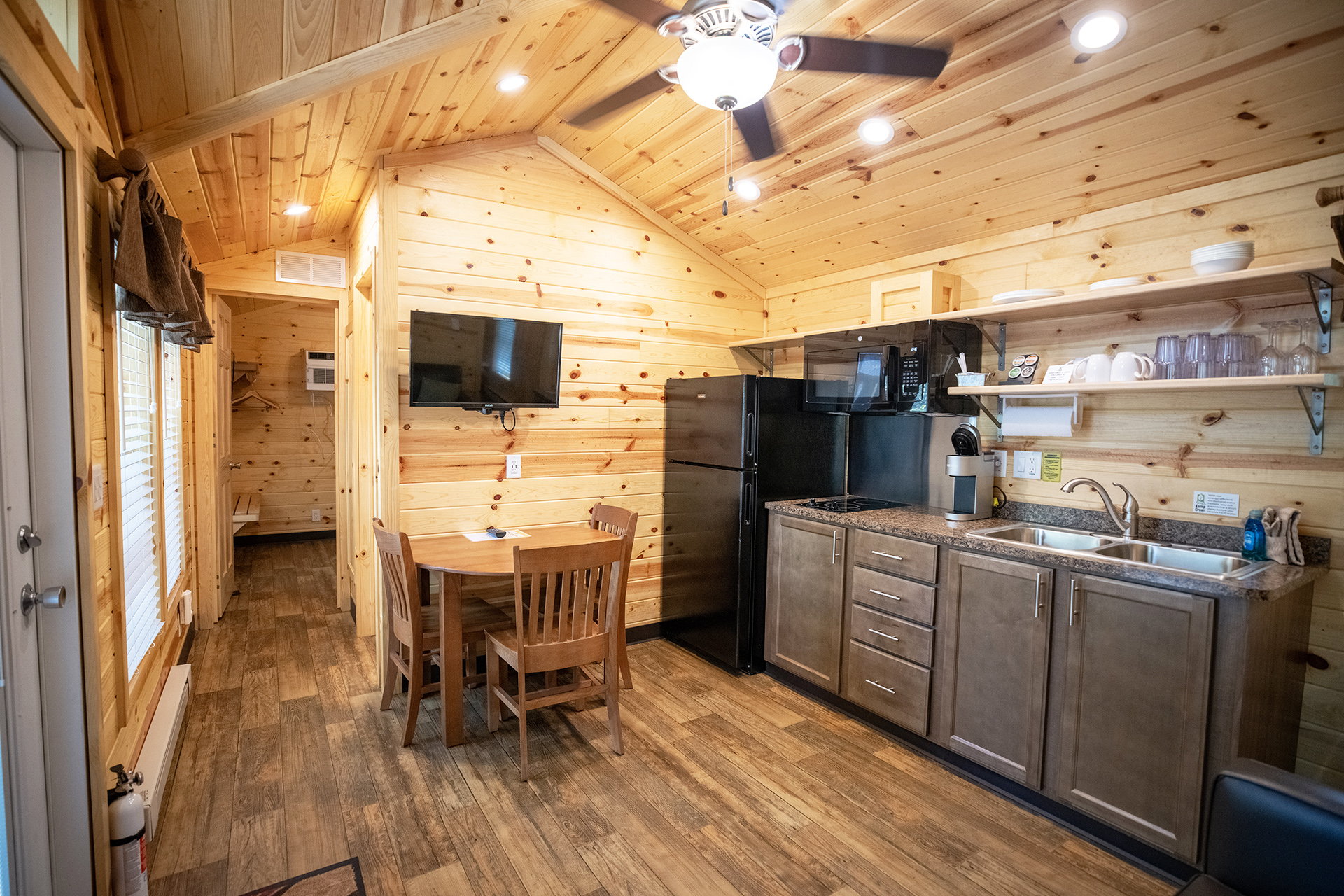 DC4 - Deluxe Cabin, 2 Room with KOA Patio®