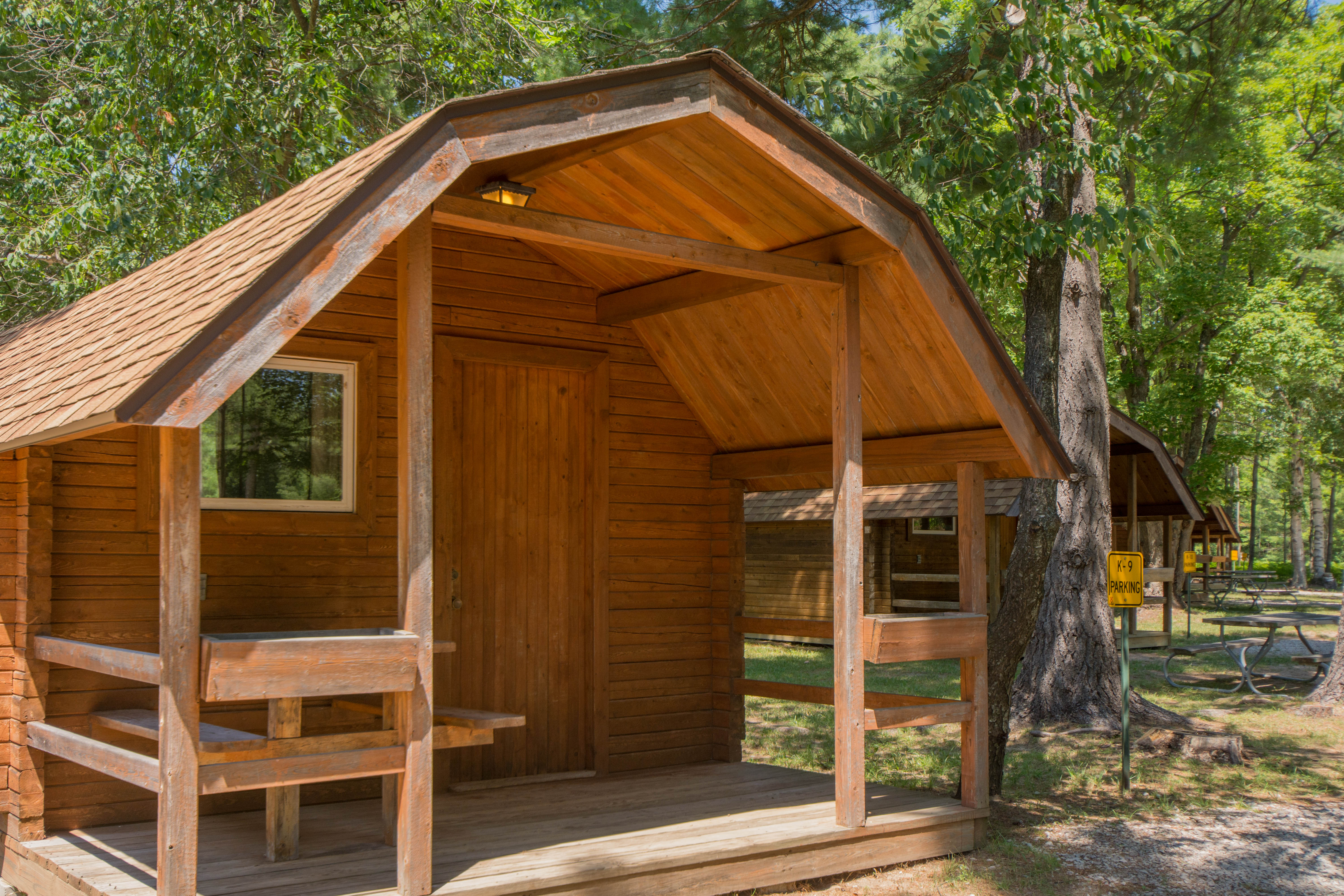 1 Room Cozy Cabin