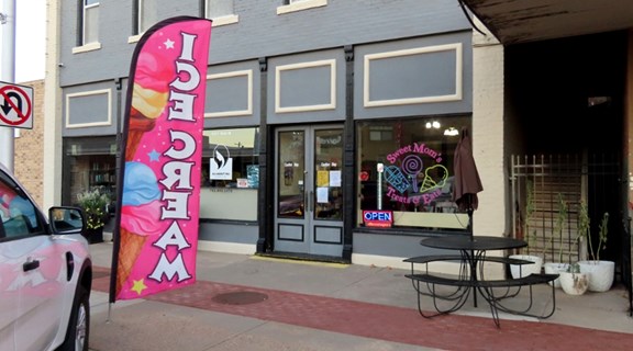 Sweet Mom's Treats and Eats (ice cream)