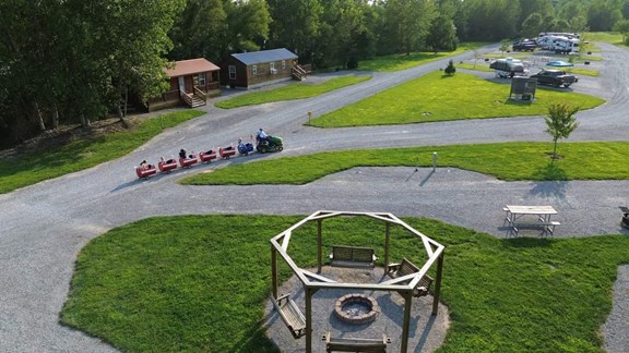 Welcome to the Grayville / I-64 KOA Holiday