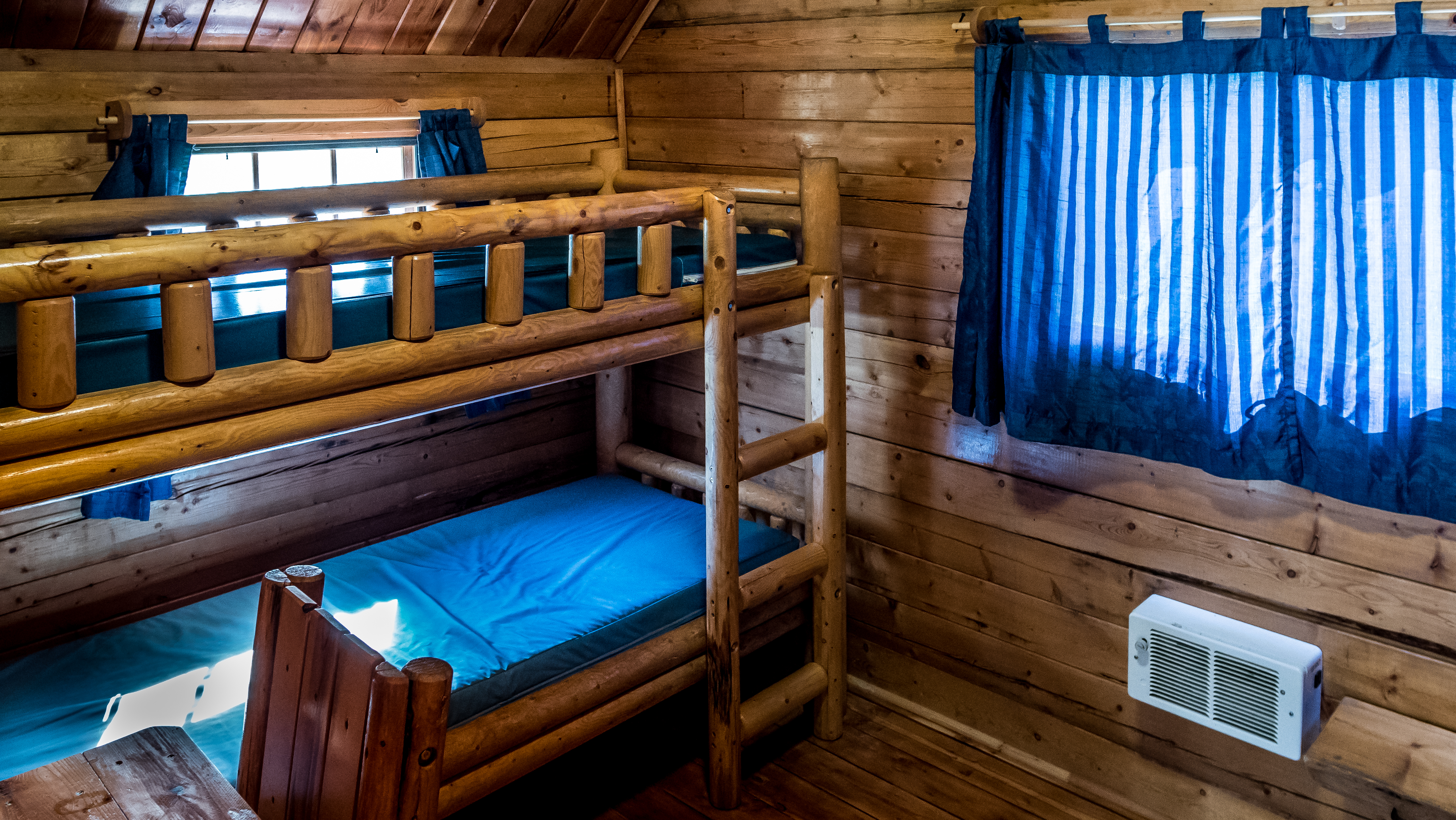 2 Room Kamper Kabin Back Room