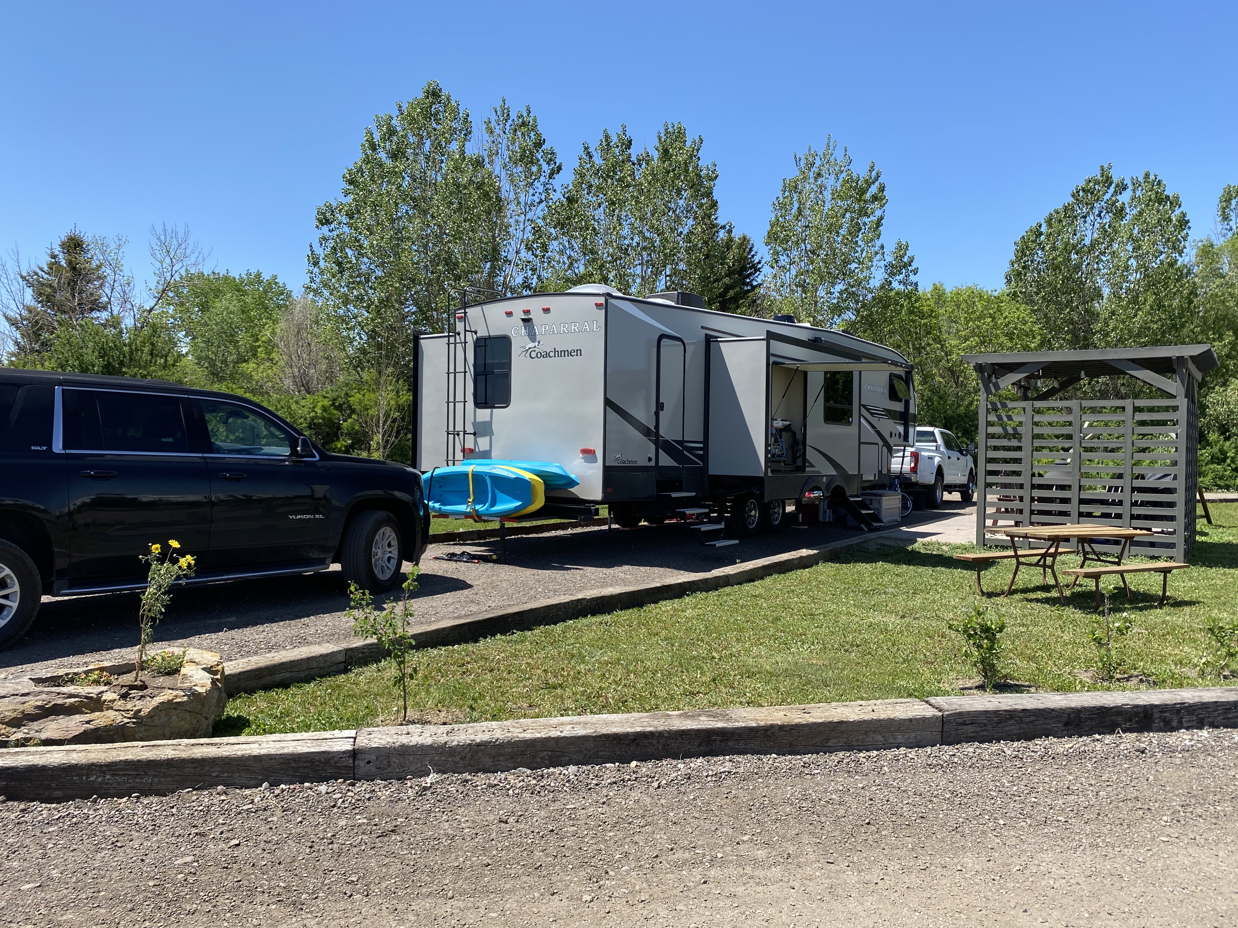 Big Rig
Deluxe Patio