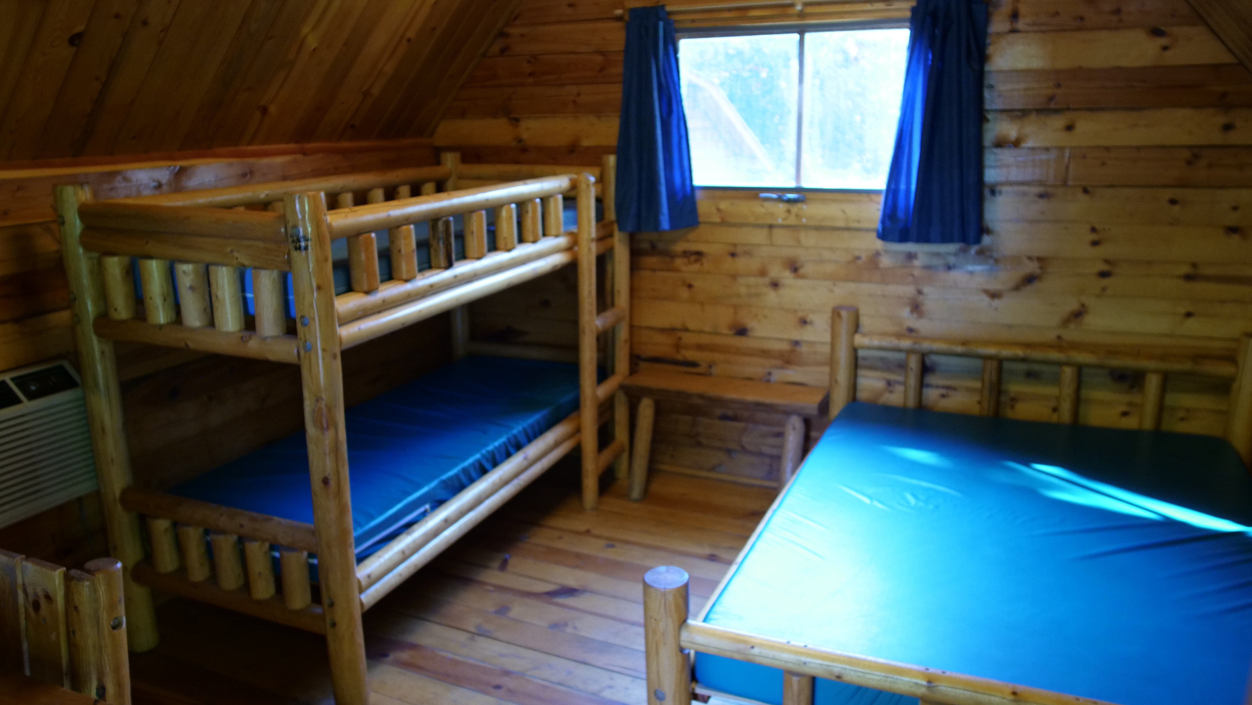 1 Room Kamper Kabin Interior