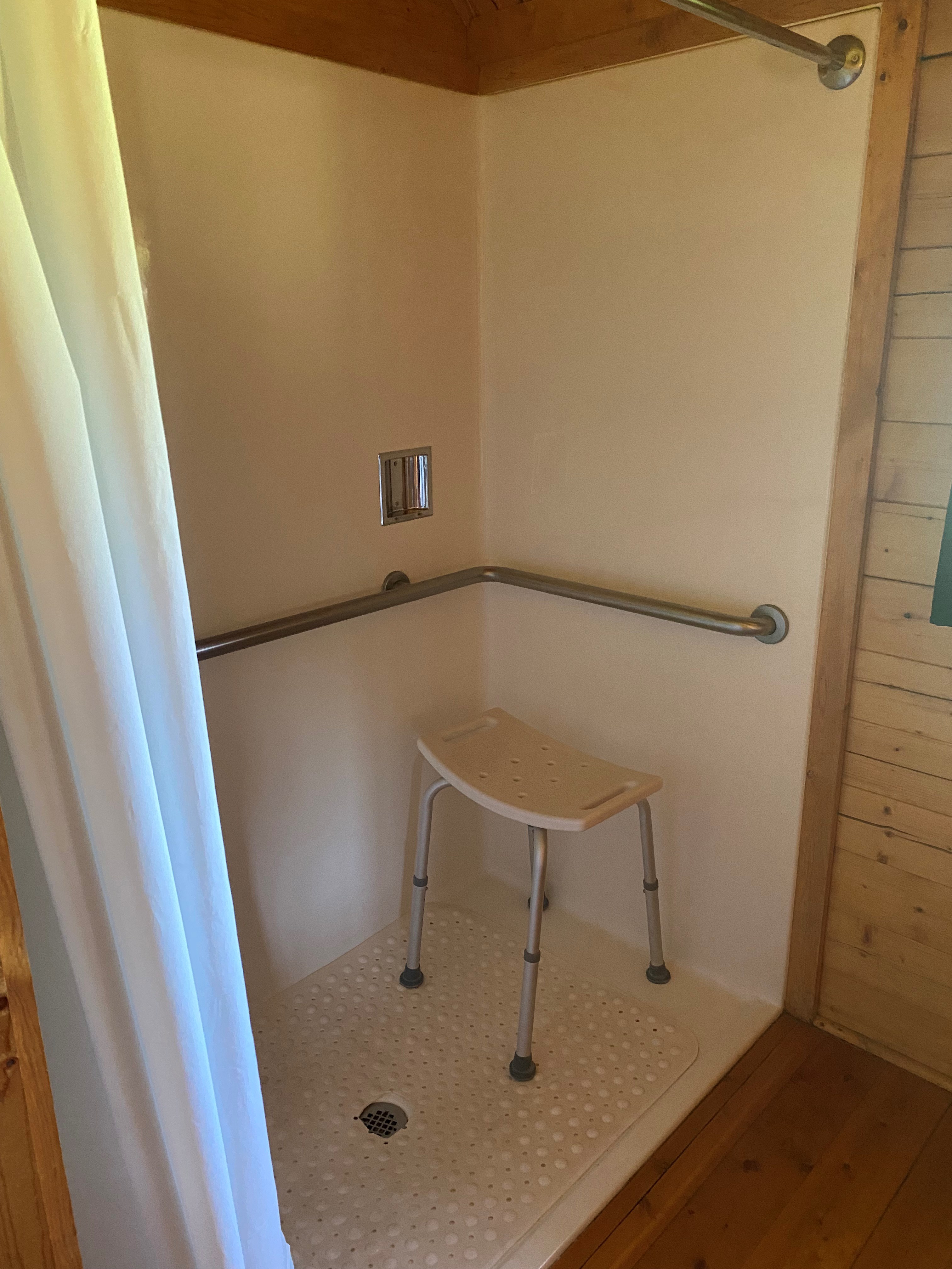 Deluxe Kottage Cabin with Bathroom