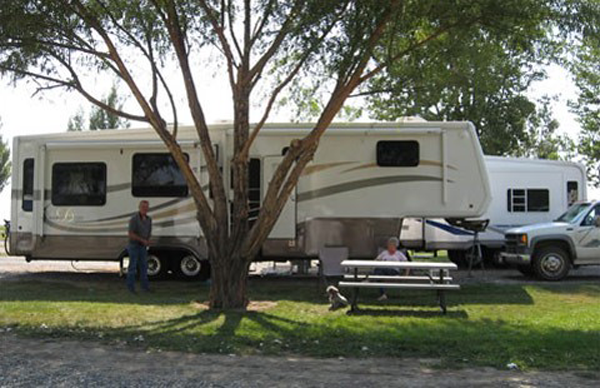 RV Site 50 Amp Hardin KOA