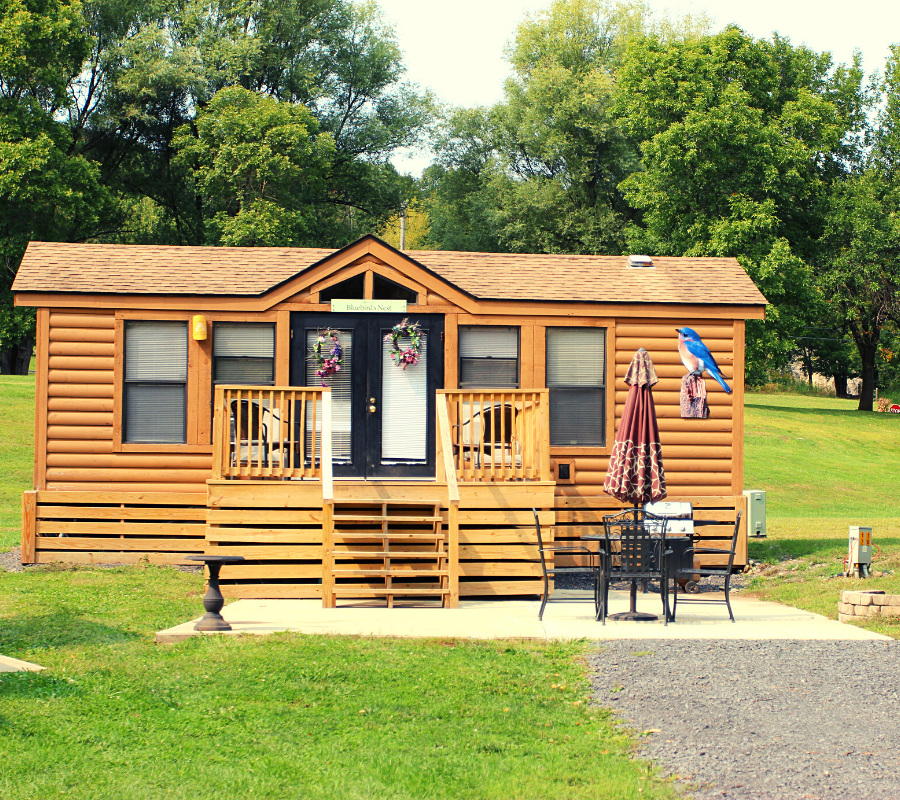 #17-  Bluebird's Nest - Large Deluxe Lodge