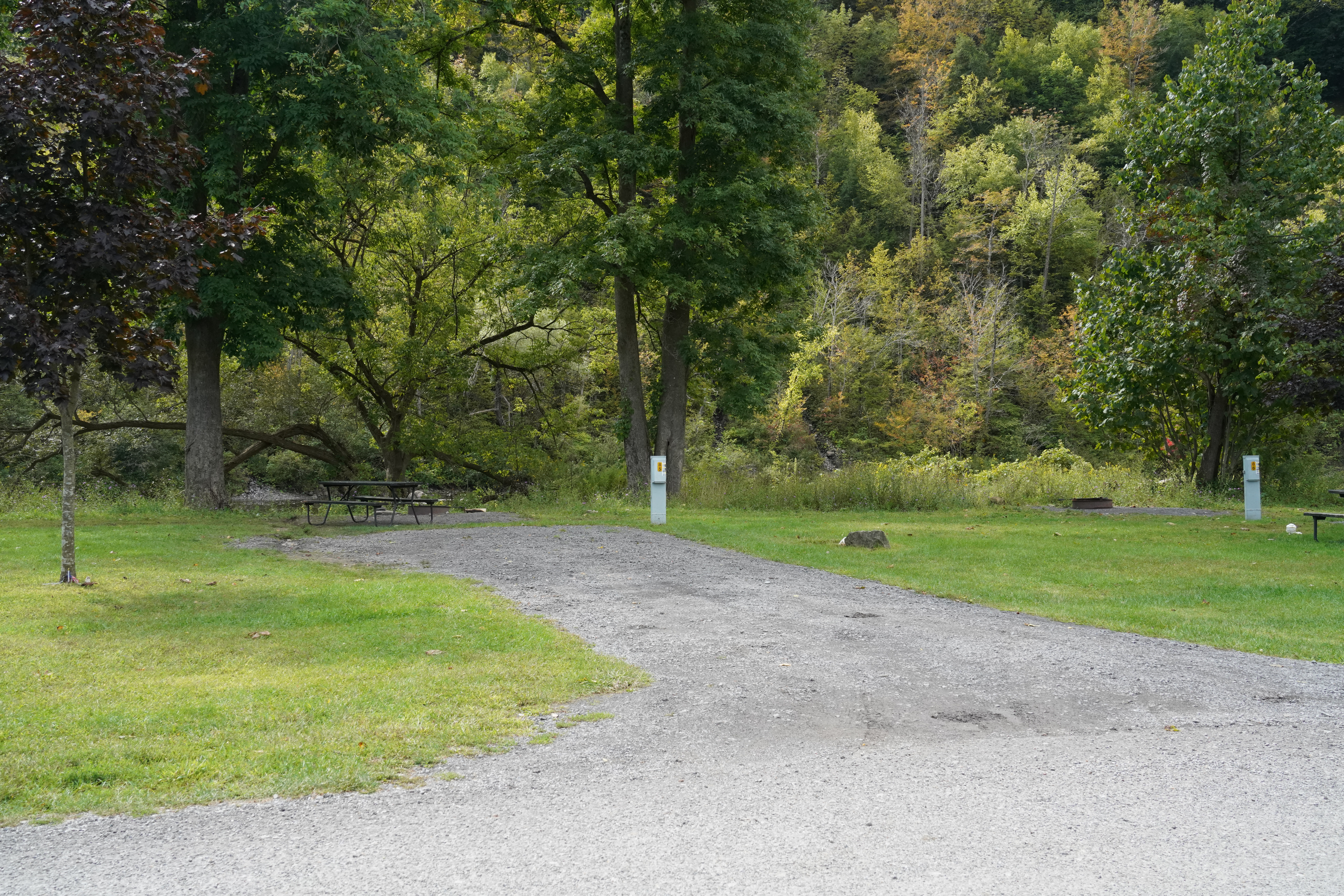 #85 - Back In 50amp Creekside RV Site
