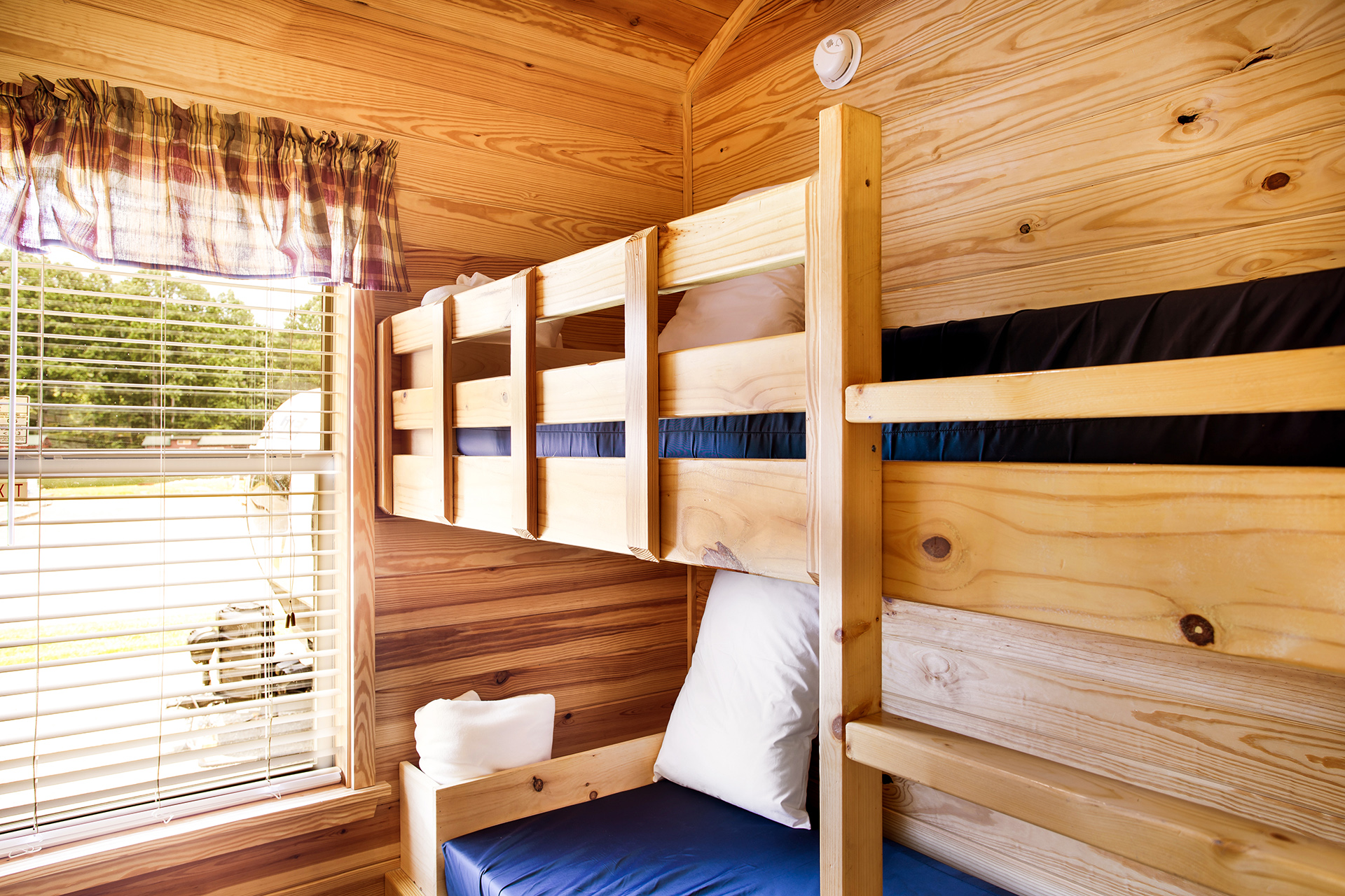 Deluxe Cabin, 2 Room