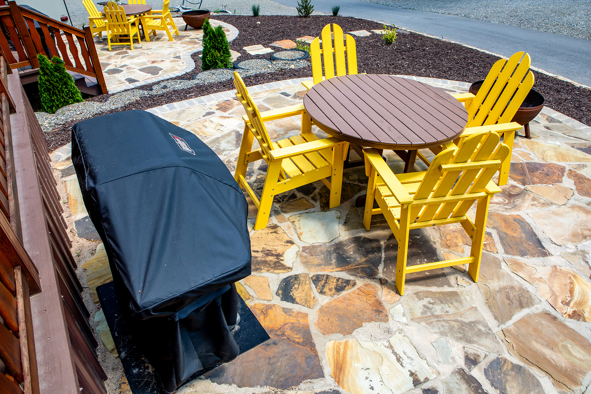 Deluxe Cabin, Patio