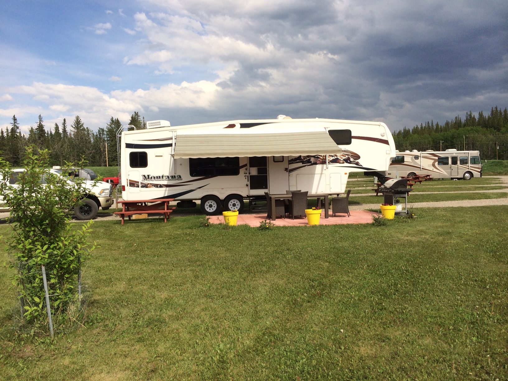 Deluxe Patio Site