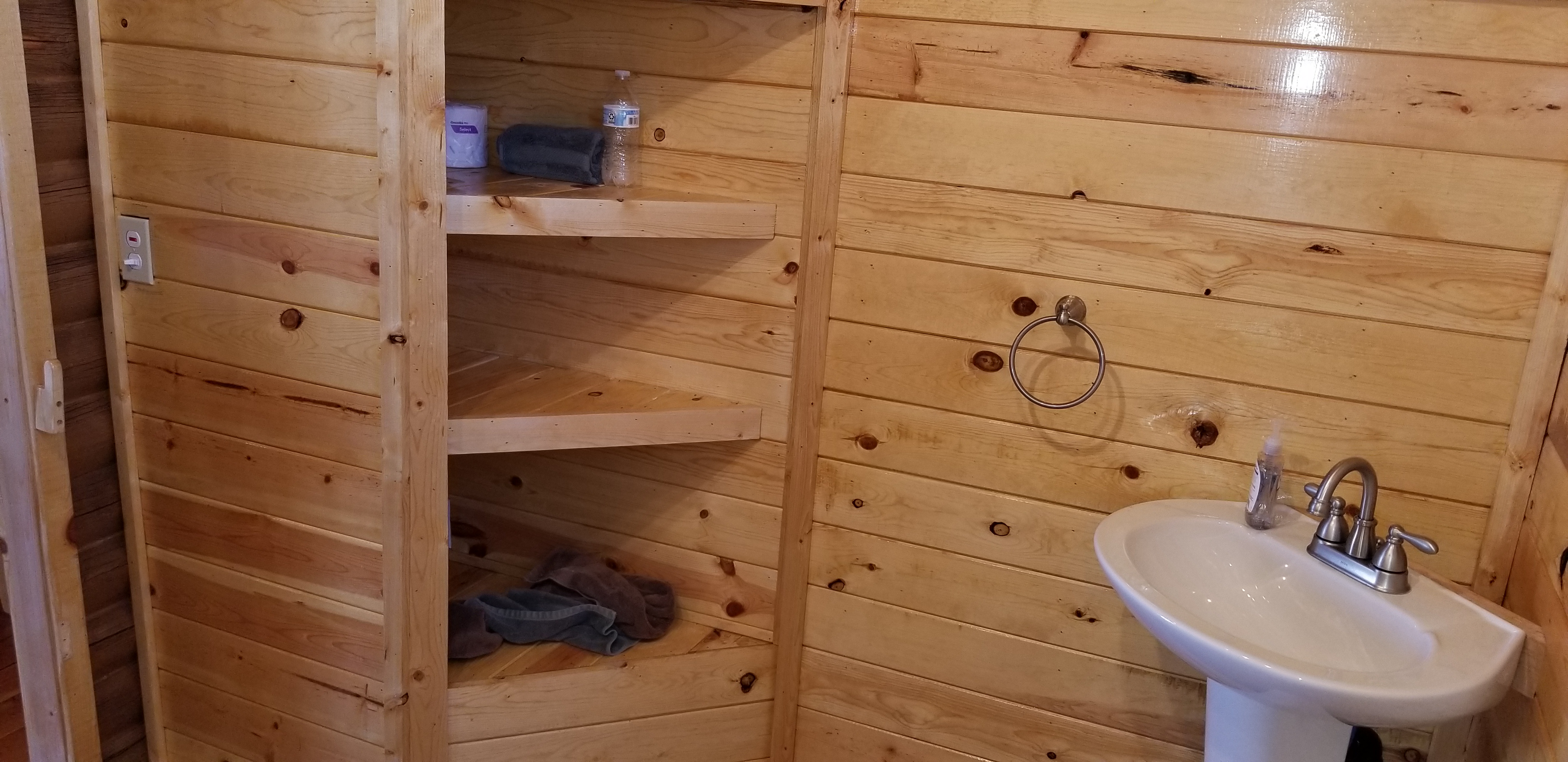 deluxe cabin