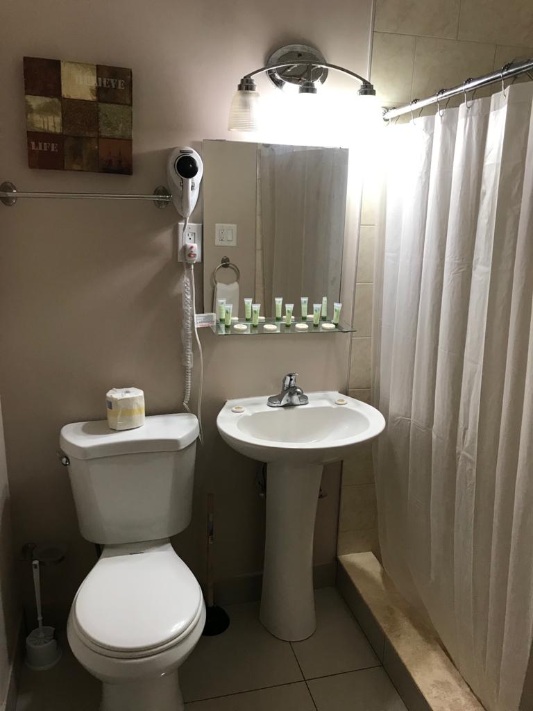 1 Bdrm Cabin, sleeps 4