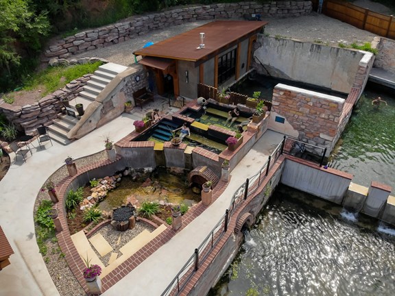Moccasin Springs Natural Mineral Spa