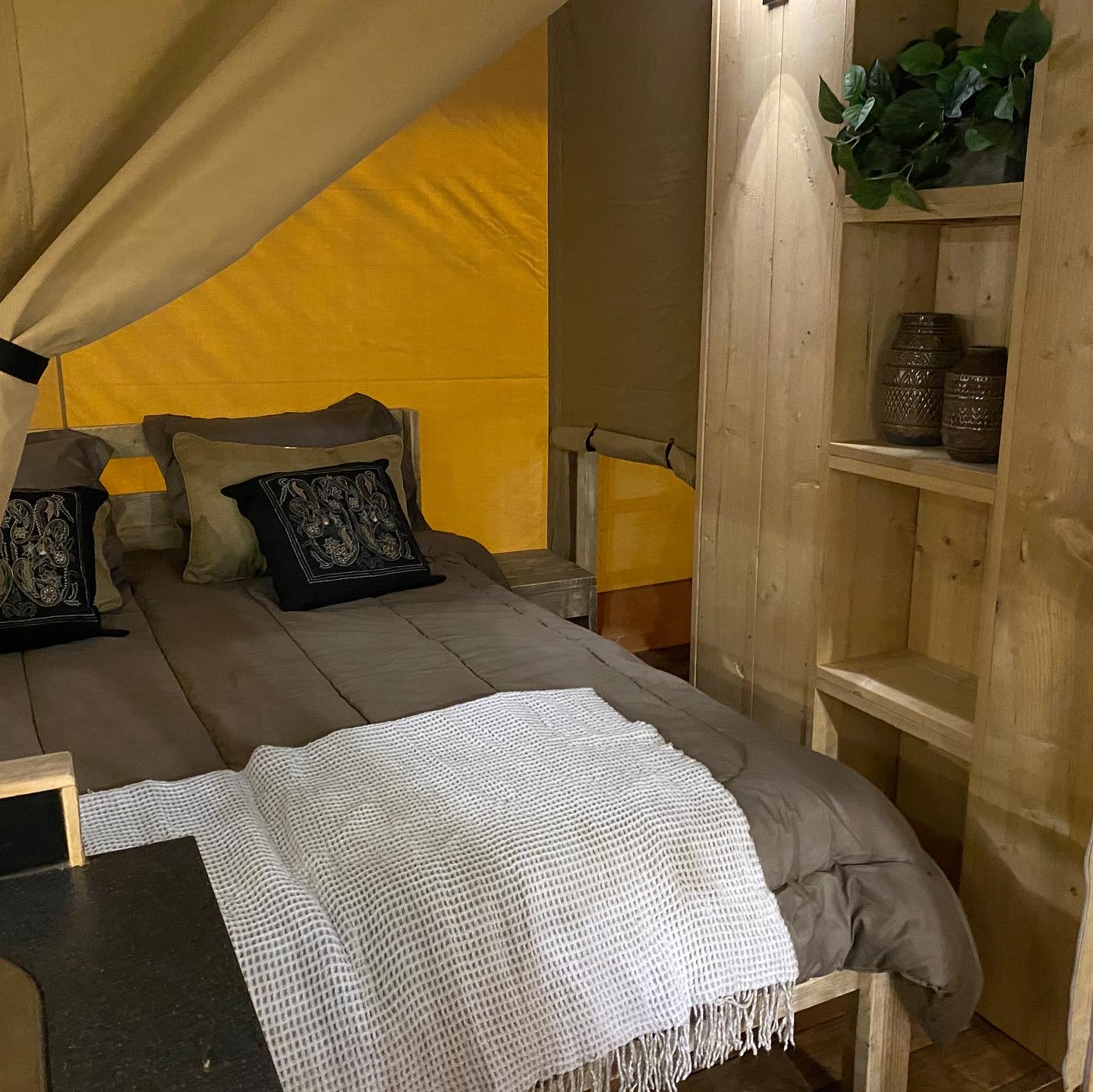 Queen bed