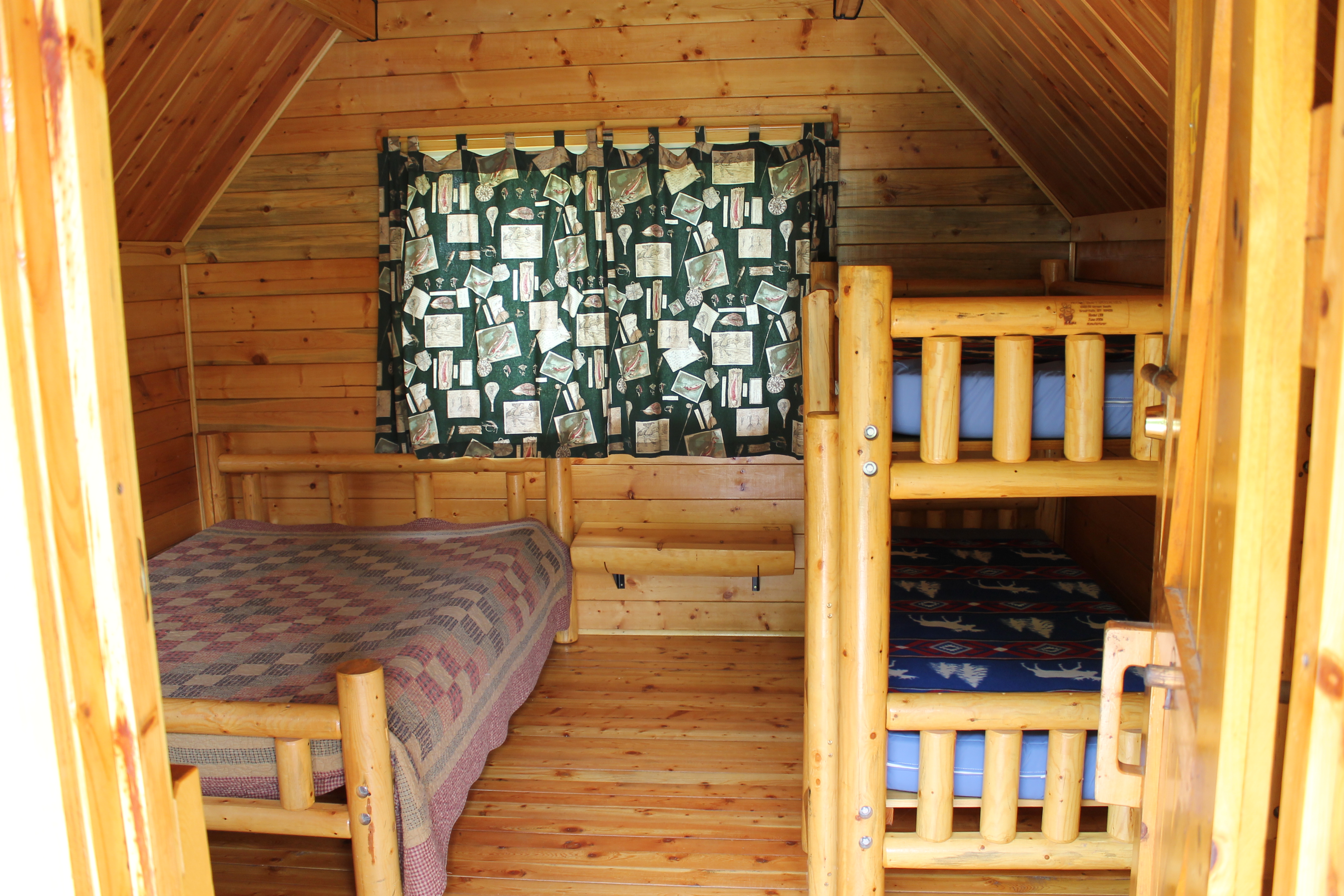 Kamping Kabin interior