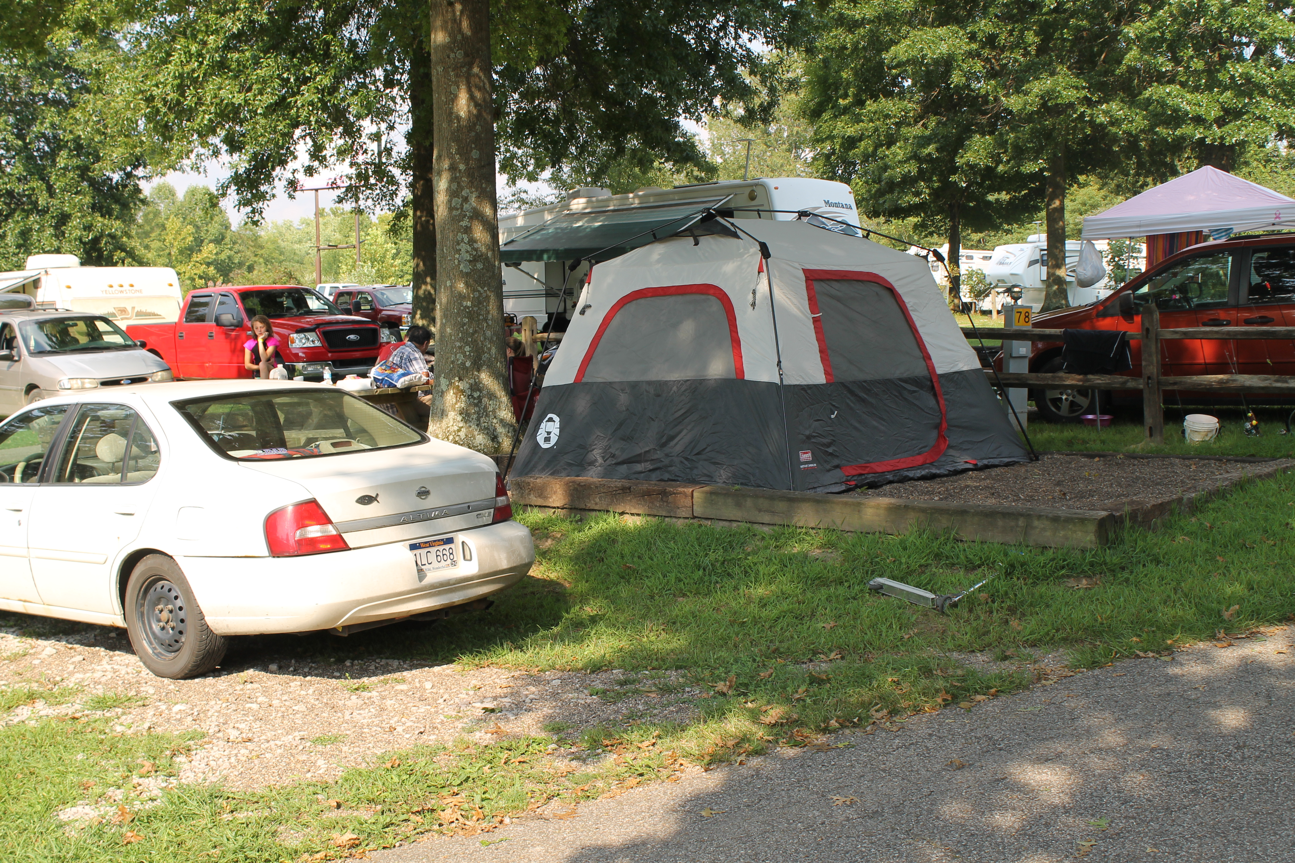 Deluxe tent site