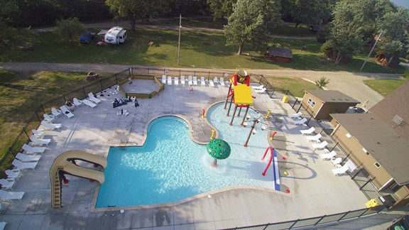 Pool / Water park
