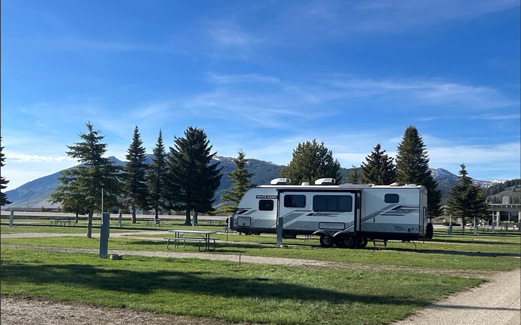 How to Plan the Perfect Yellowstone RV Trip from Island Park