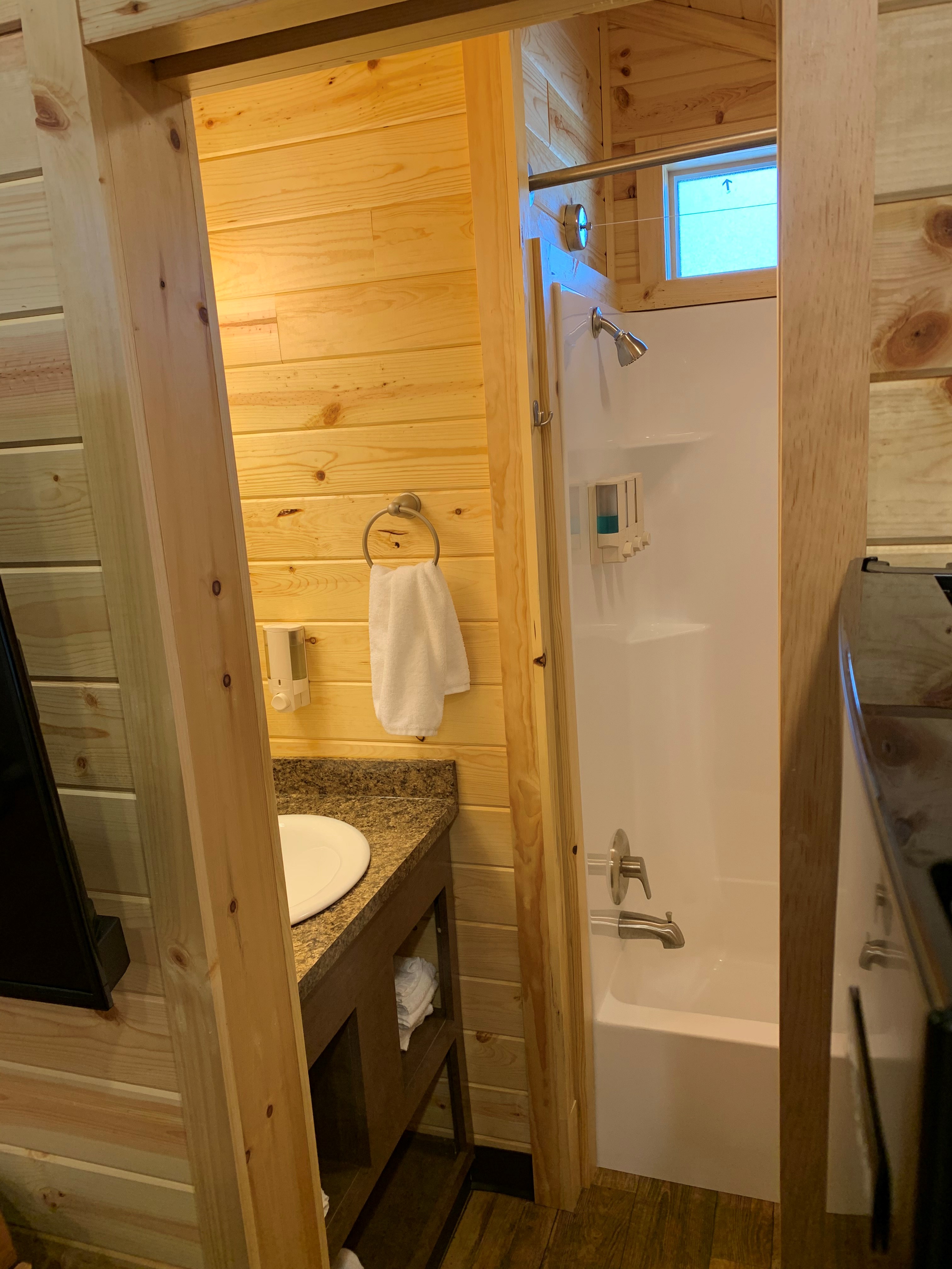Bathroom KL2