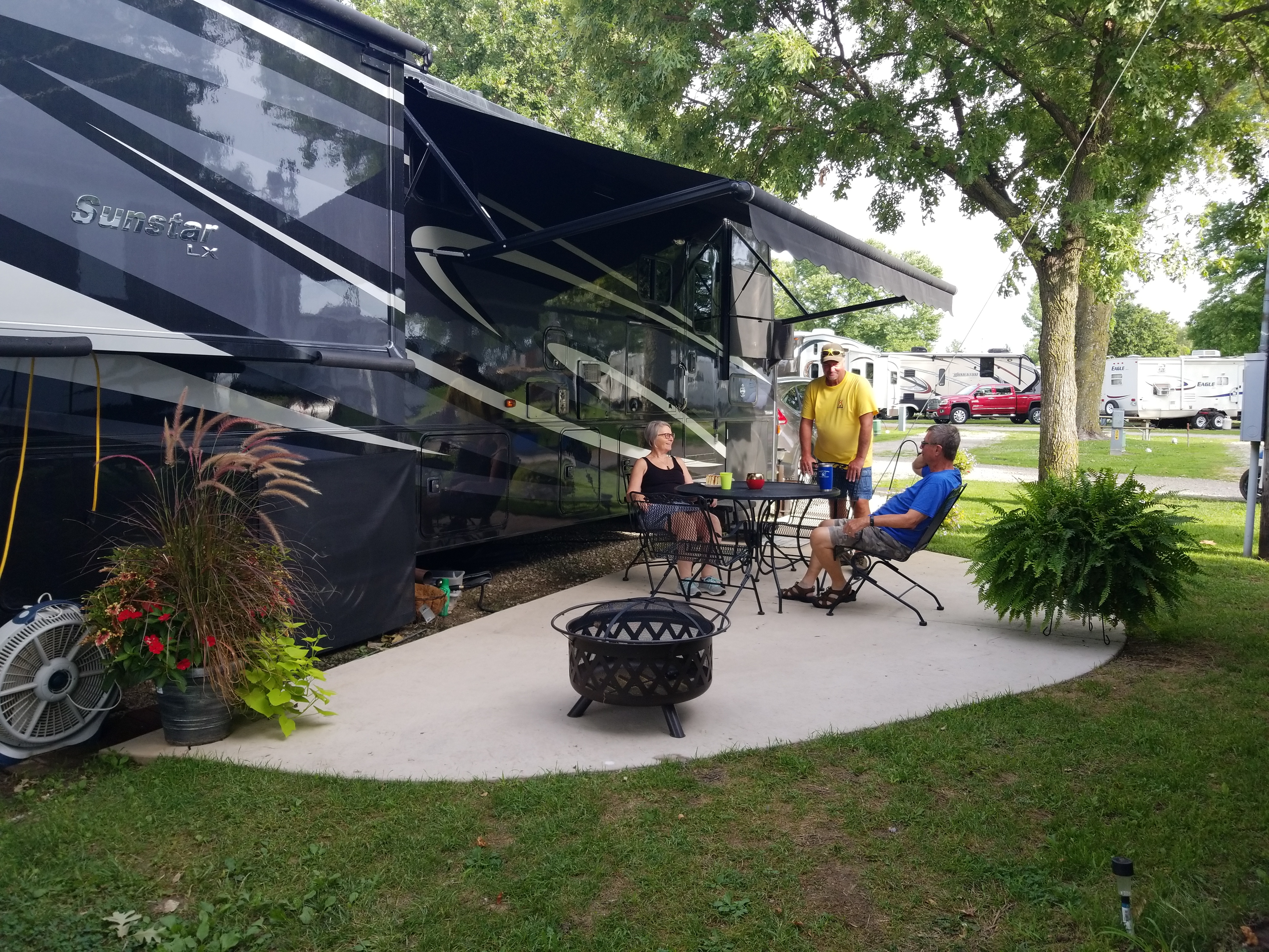 Pull Thru KOA Deluxe Patio Site