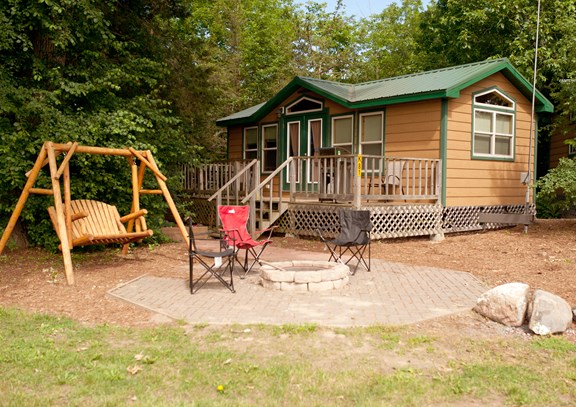 Deluxe cabin with a Washroom and Kitchen