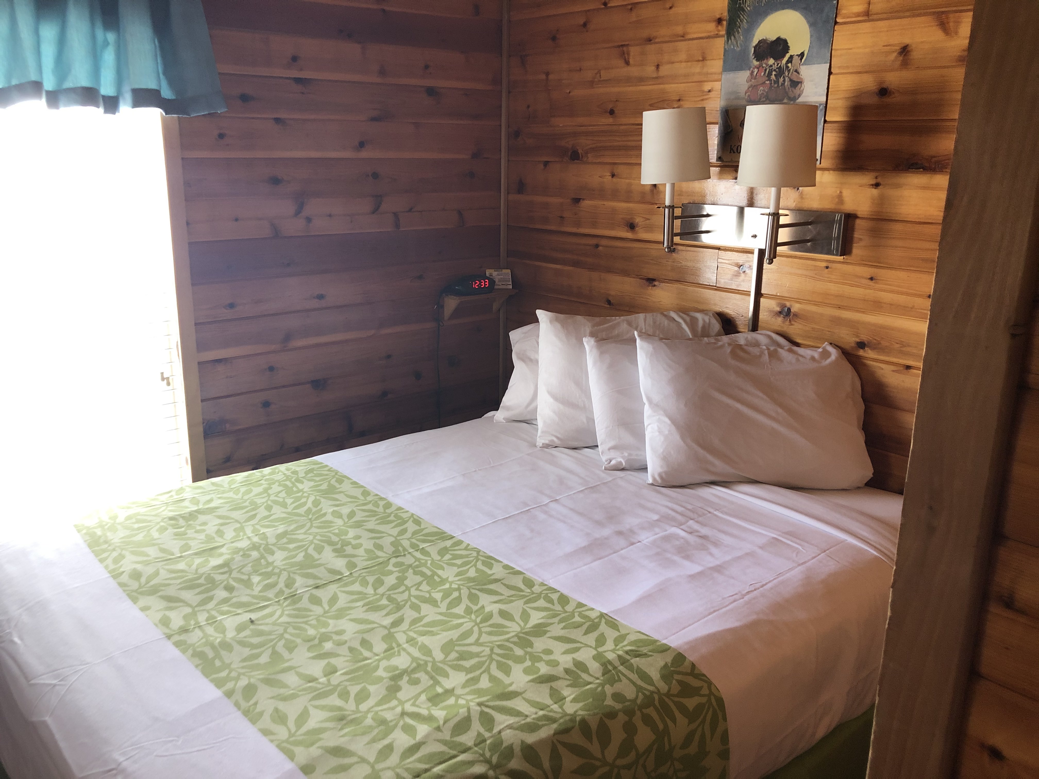 Deluxe Cabin Bedroom