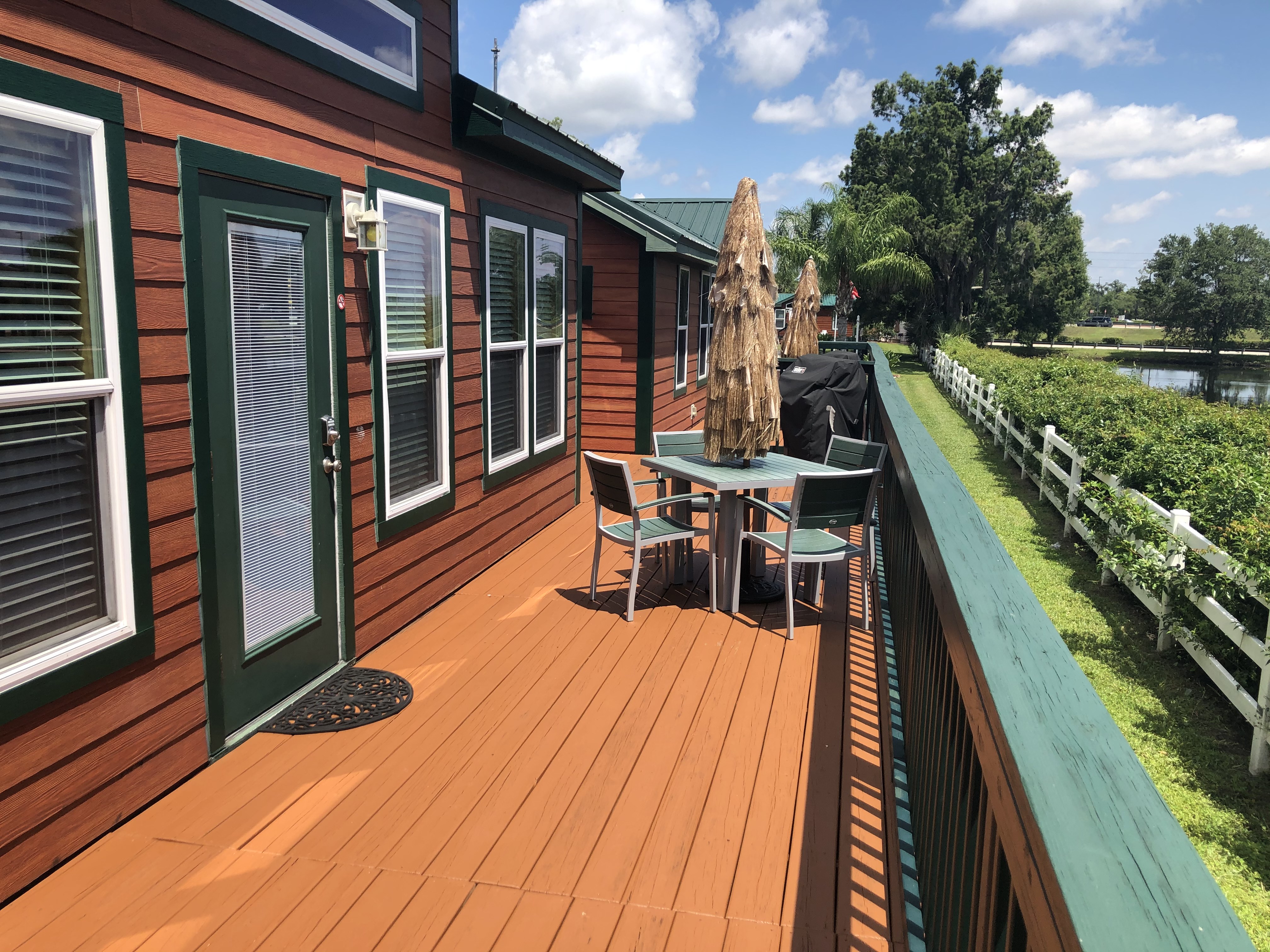 Deluxe Cabin - Handicap Friendly w/ loft