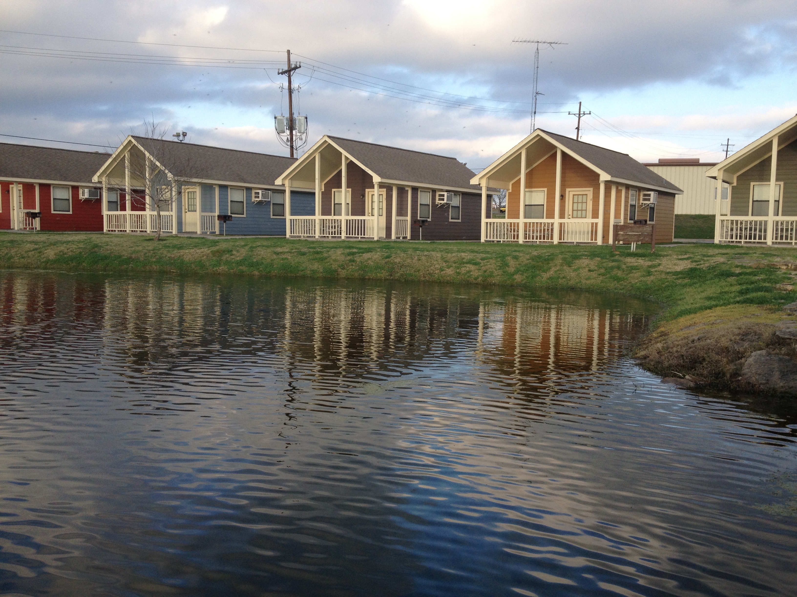Beautiful Cabins on our Lake