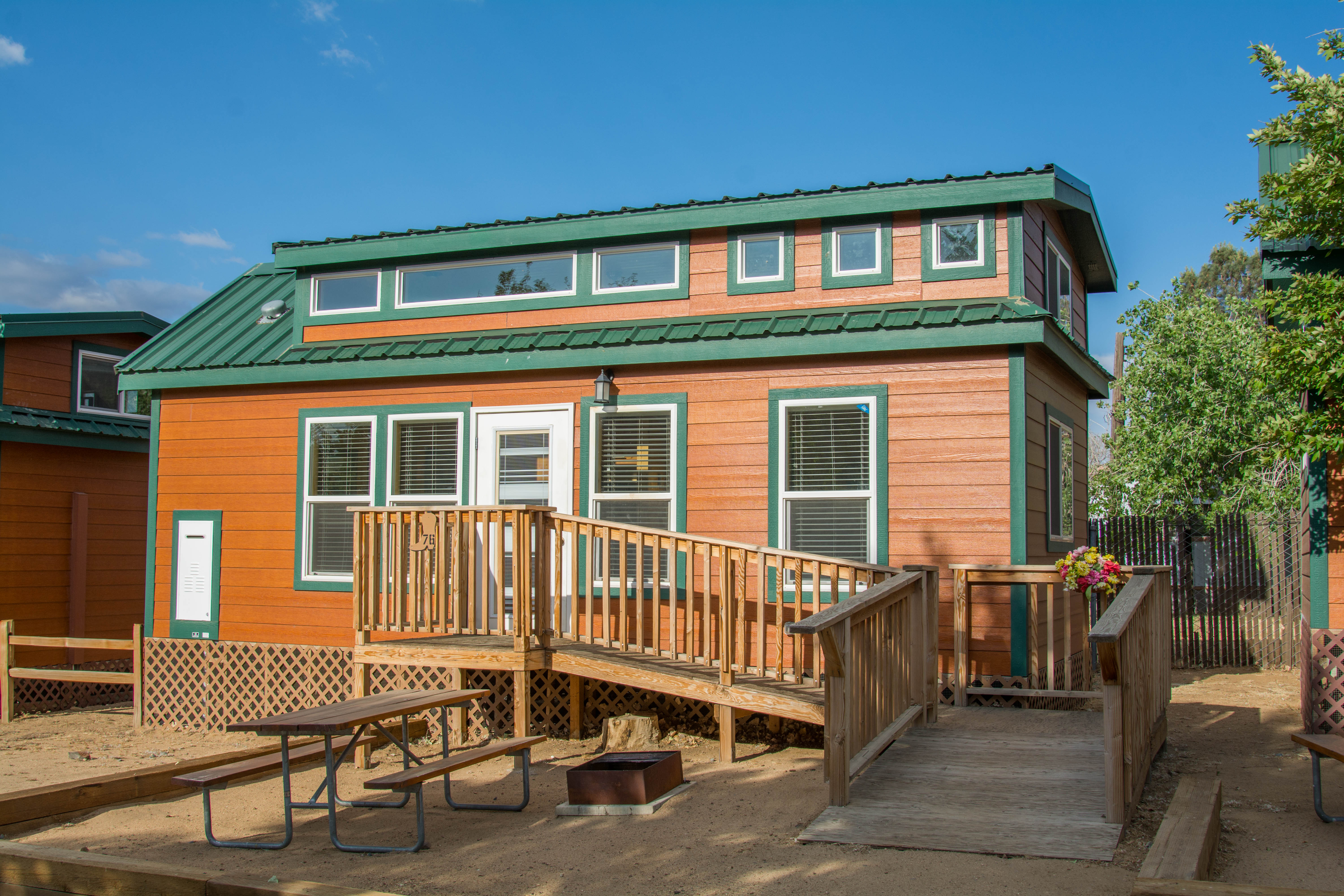 Deluxe Cabin Outside (H)