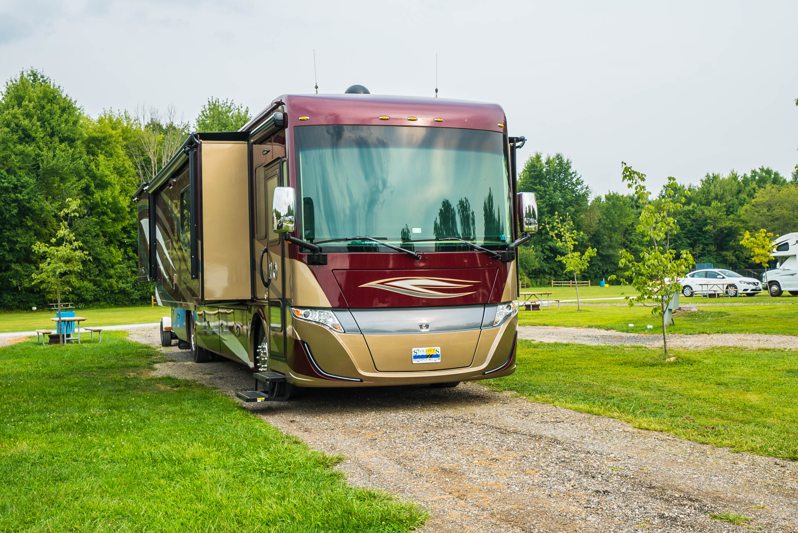 Front view of Pull Thru site.