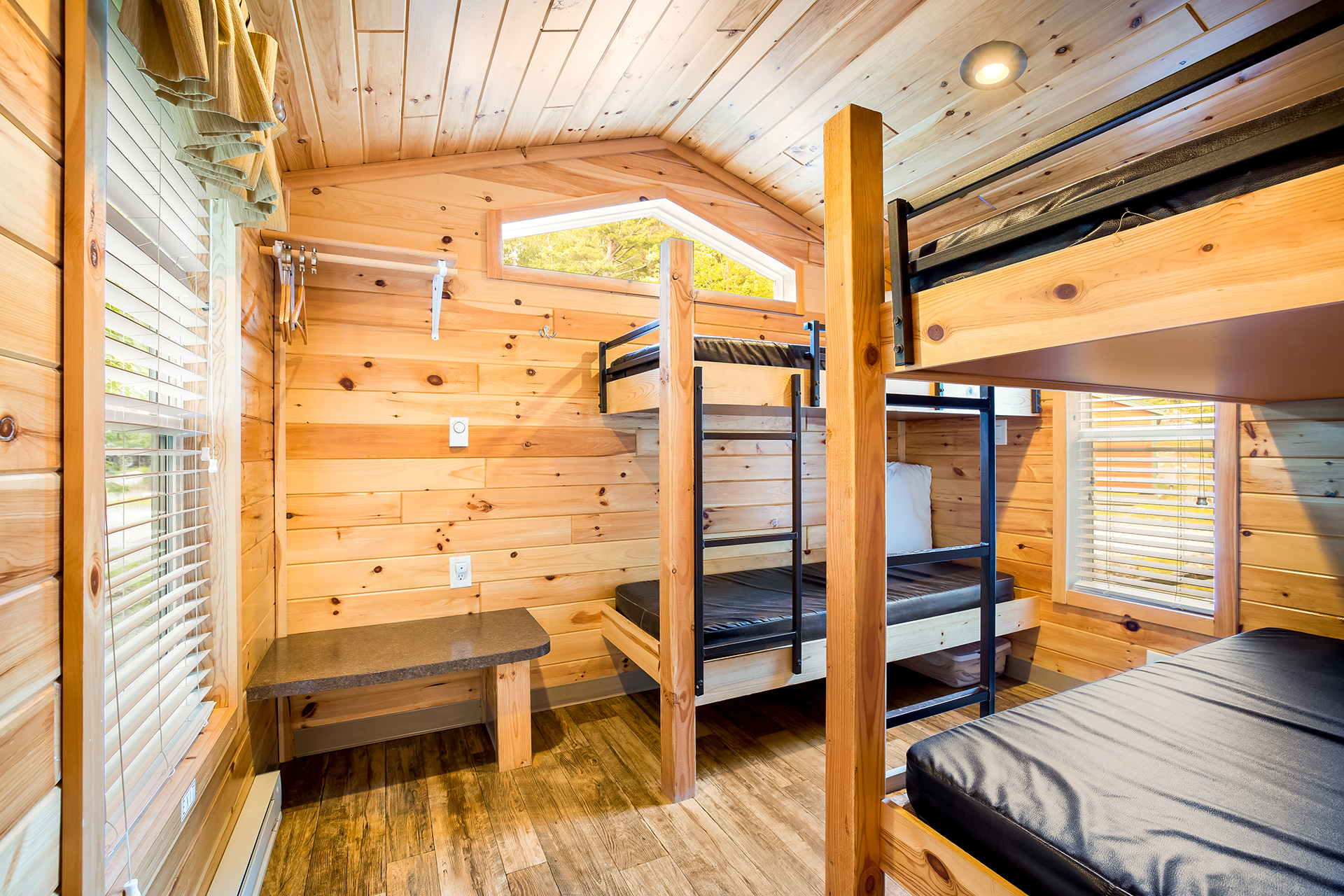 DC32 - Deluxe Cabin, 2 Room