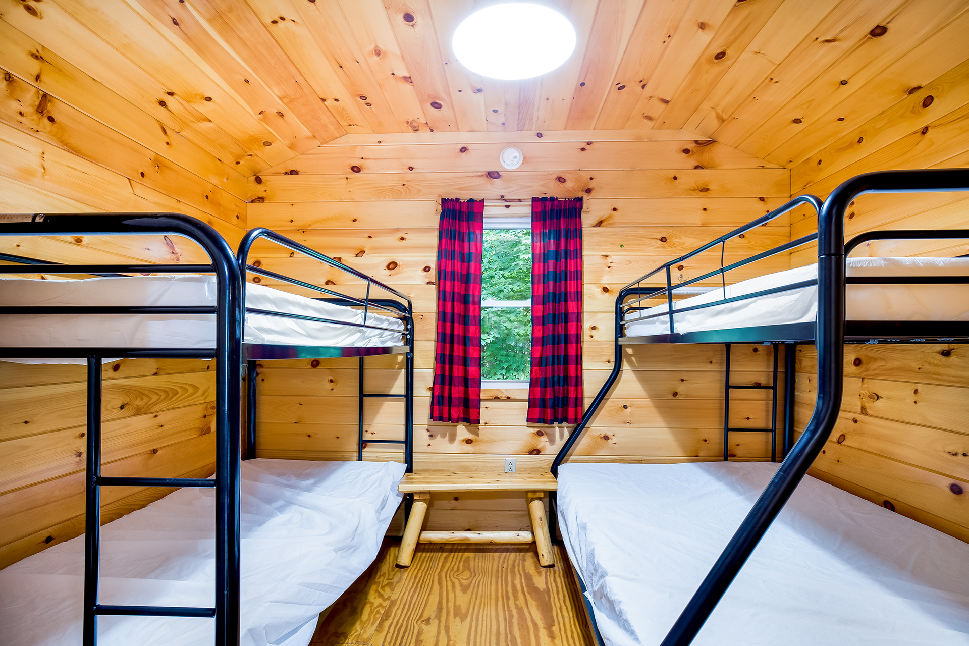 CC8 - Camping Cabin, 2 Room