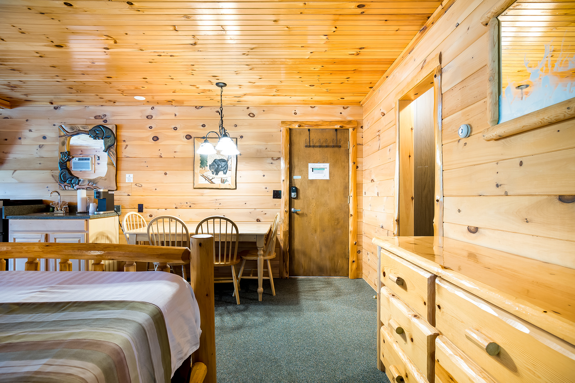 Motel Suite