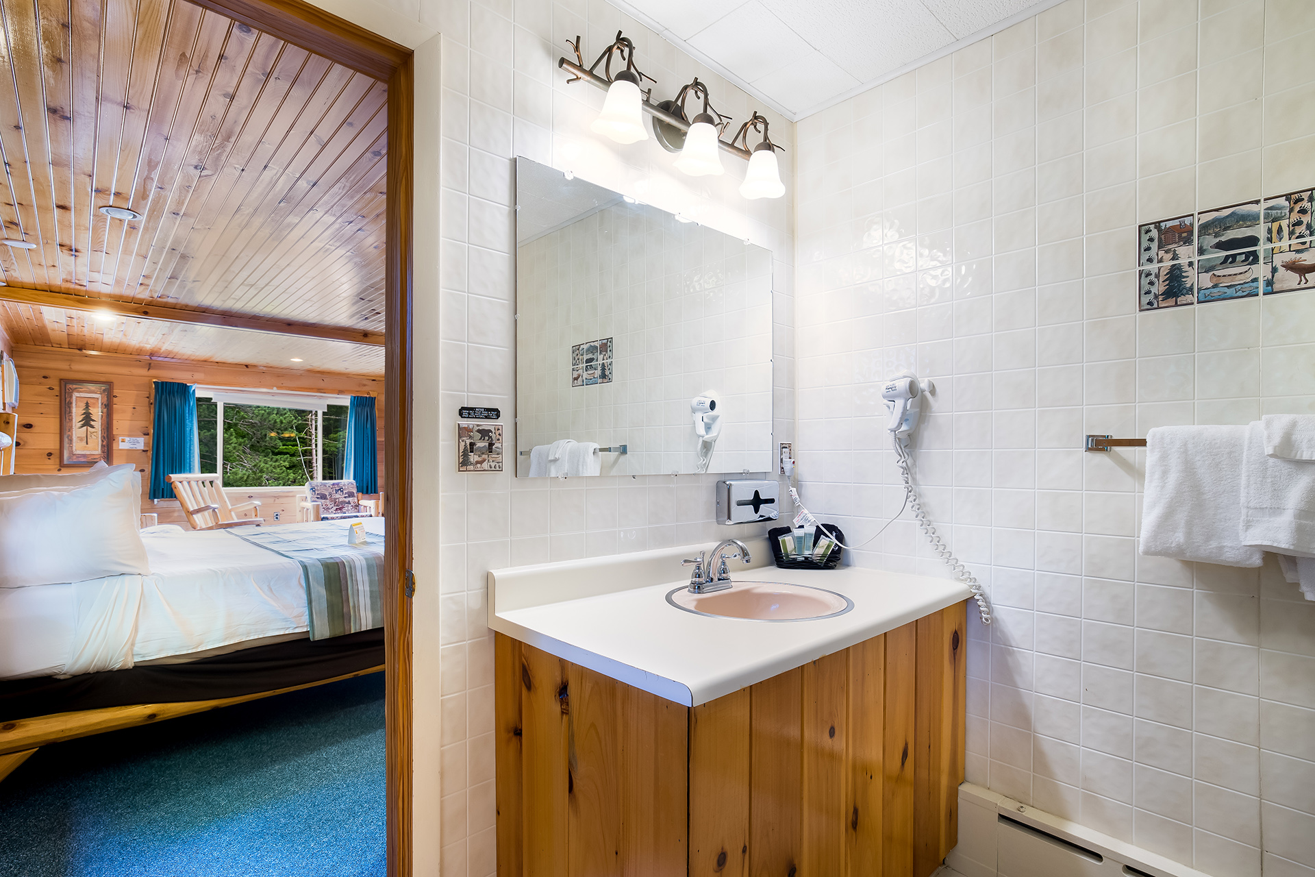 Motel Suite