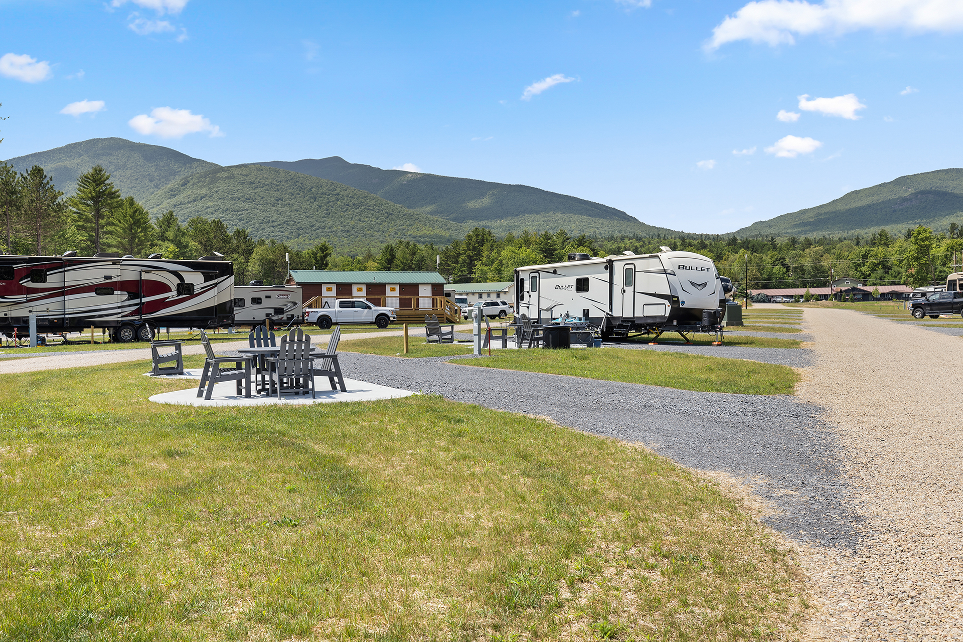 RV 223_Pull-Thru 50/30 AMPS FHU KOA Patio®