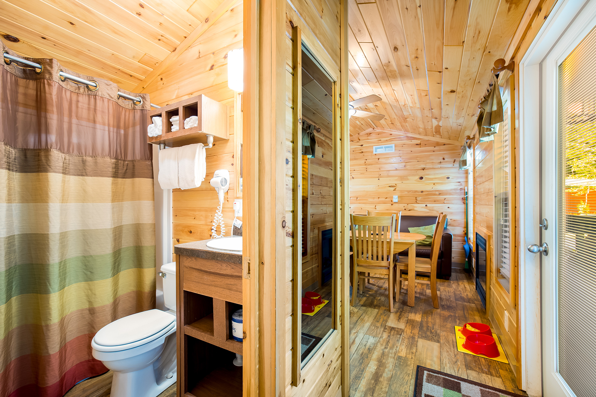 DC32 - Deluxe Cabin, 2 Room