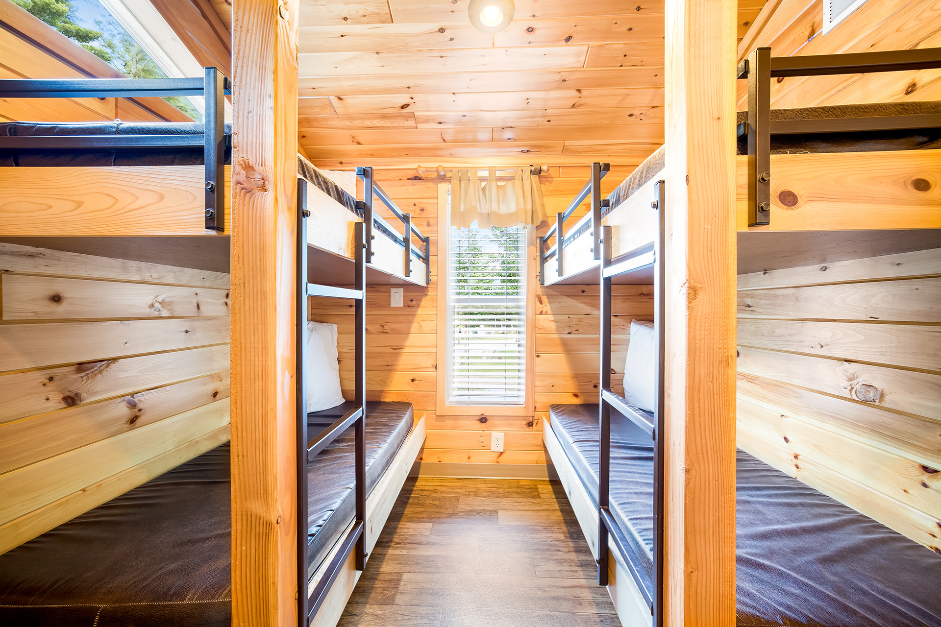 DC32 - Deluxe Cabin, 2 Room
