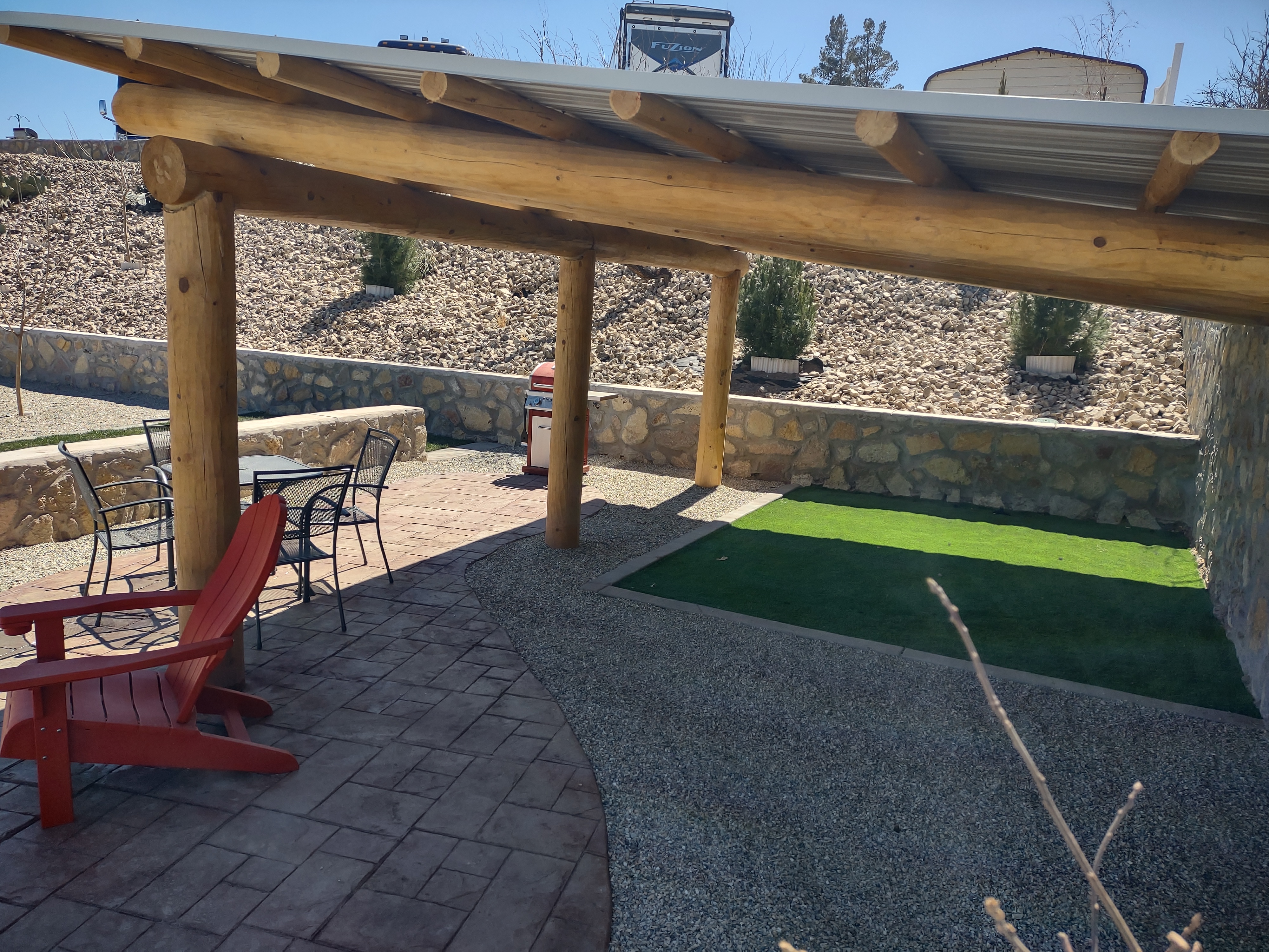 Corner Site with Optimal Shade